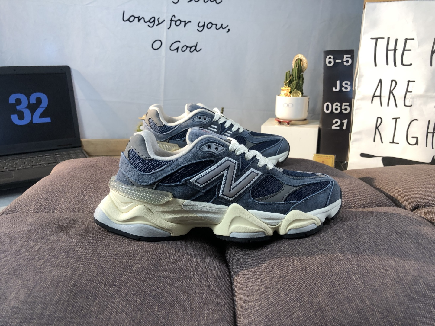 New Balance U9060 Retro Runner Navy