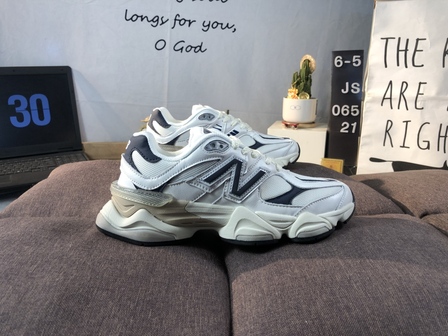 New Balance 9060 Chunky Runner White/Navy