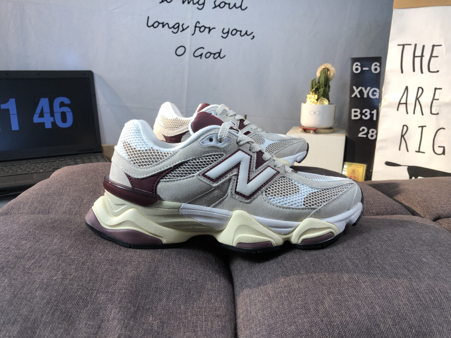 New Balance 9060 Dad Sneaker Grey Wine Red