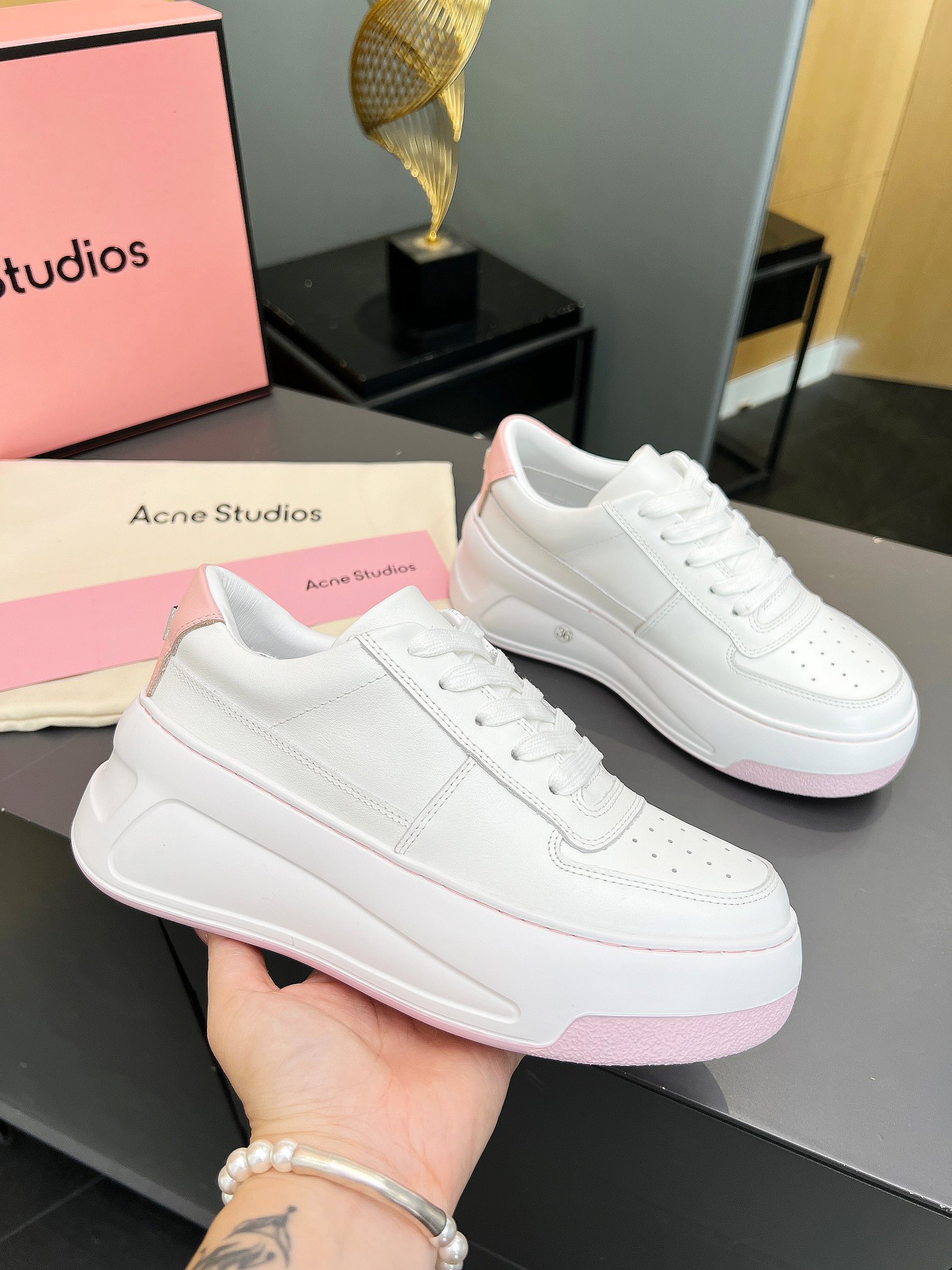 Acne Studios Smiley Platform Sneakers White/Pink