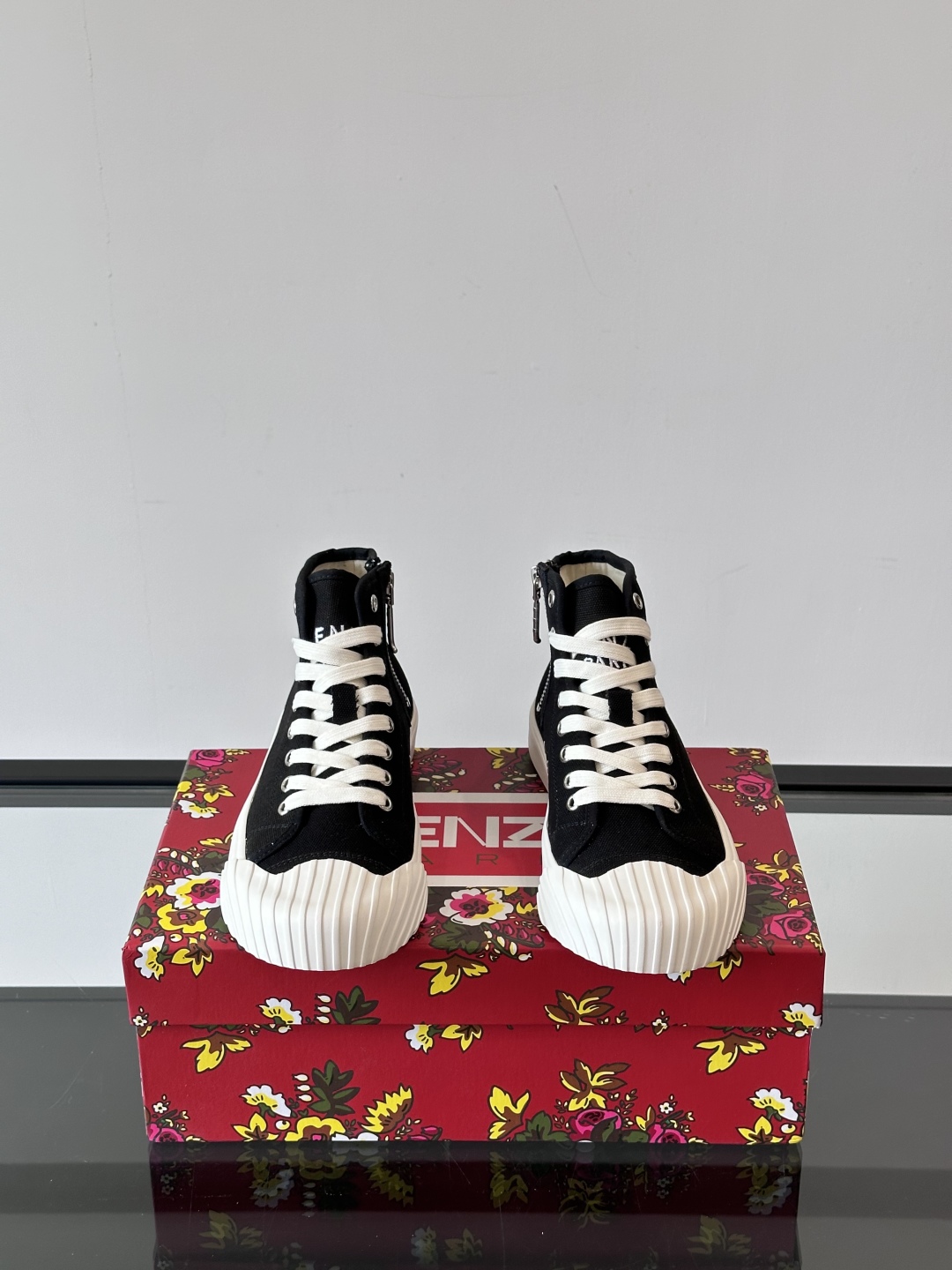 Kenzo Tiger Canvas High-Tops Black