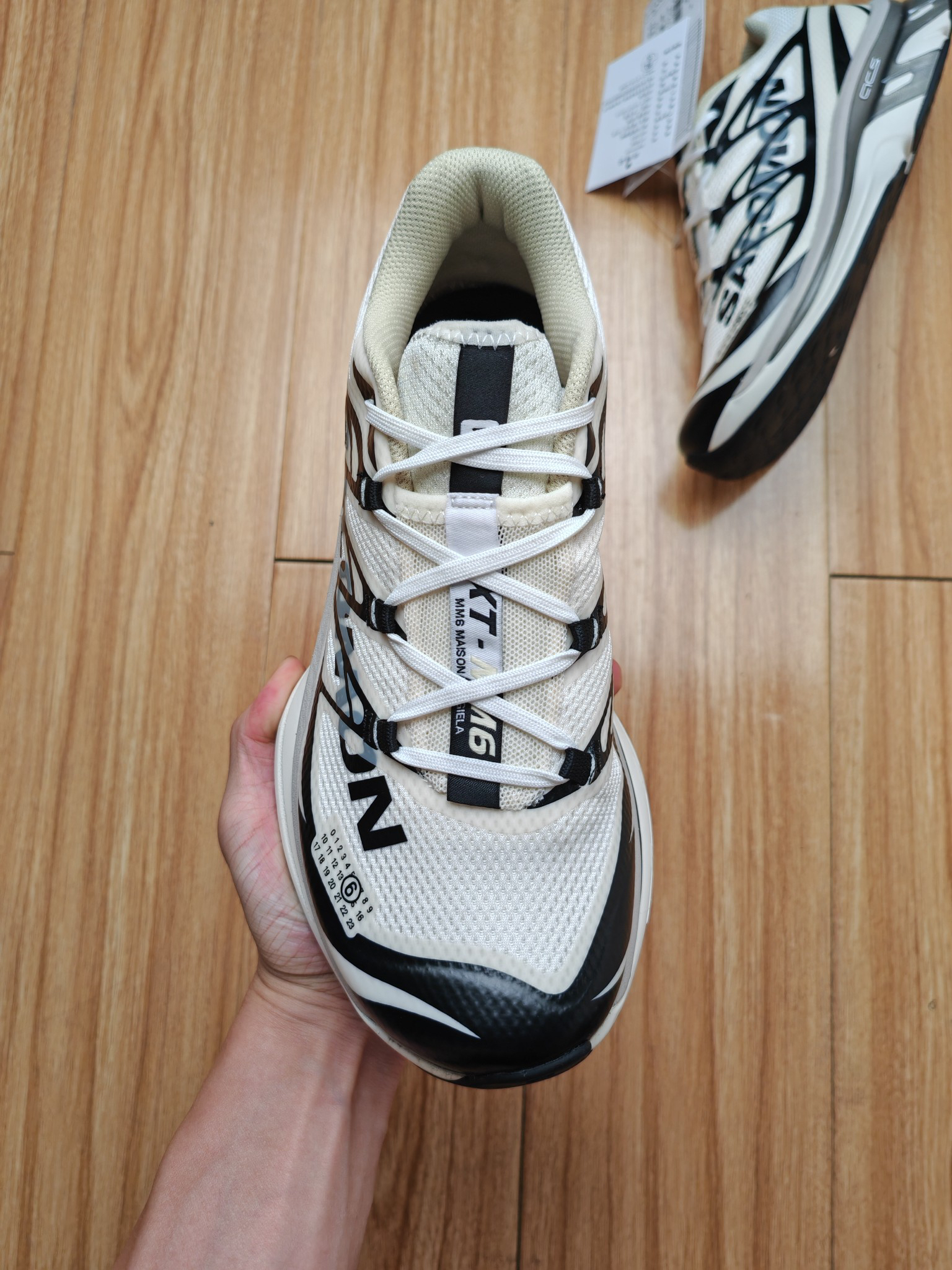 Maison Margiela MM6 x Salomon XT-6 Sneakers Off-White/Black