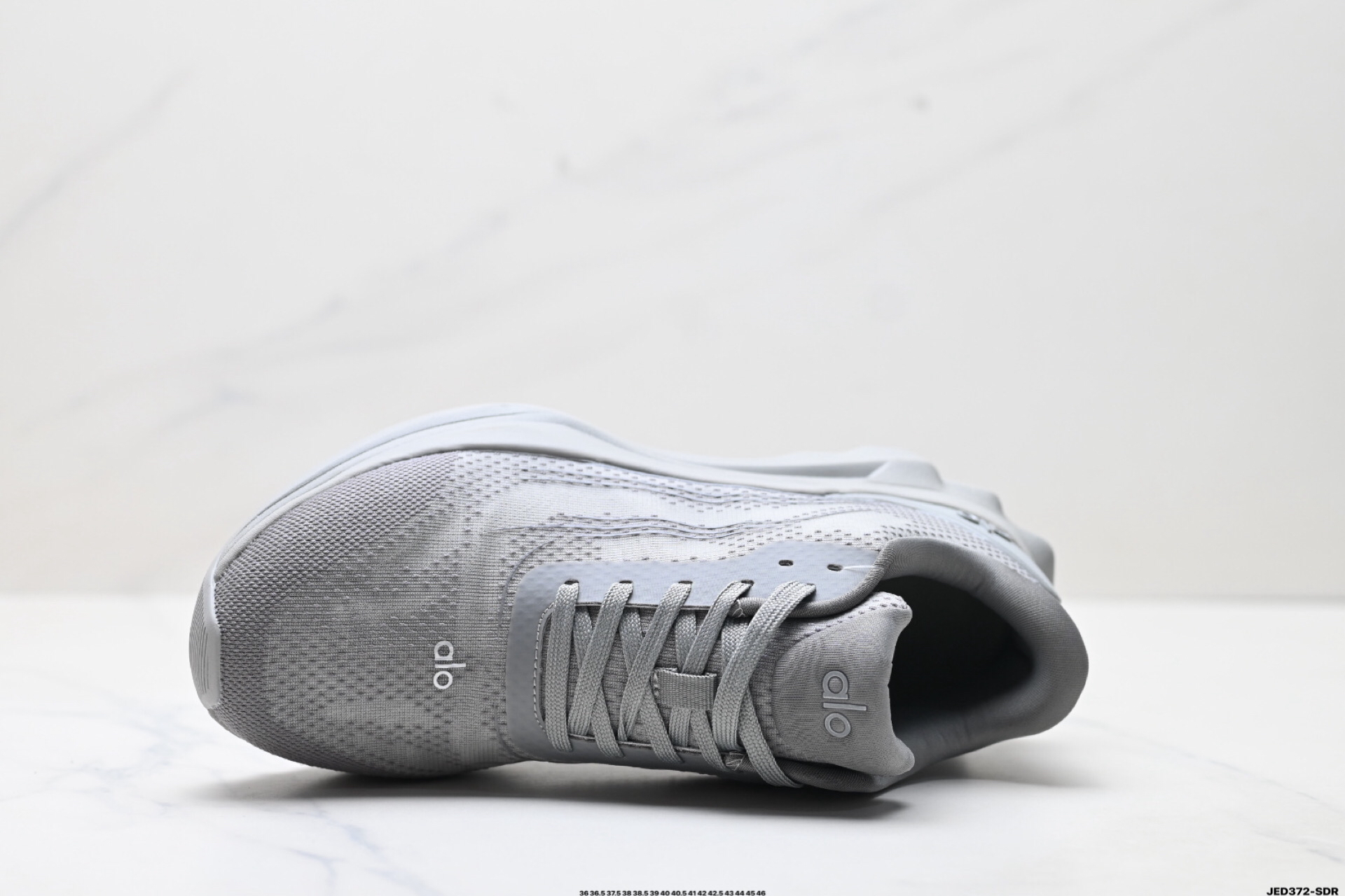 Alo Yoga Alo Runner Mesh Sneakers Gray