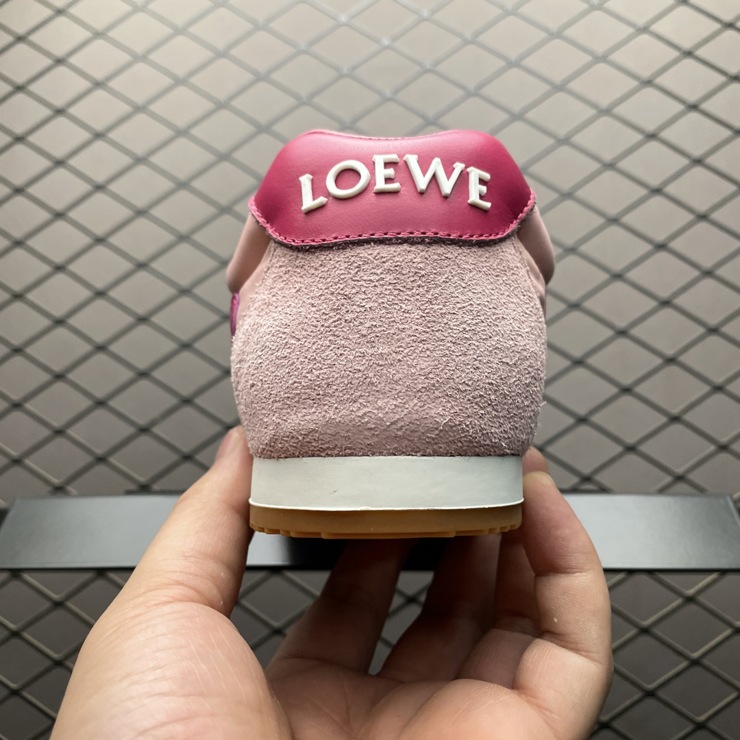 Loewe Ballet Runner Sneakers Pink
