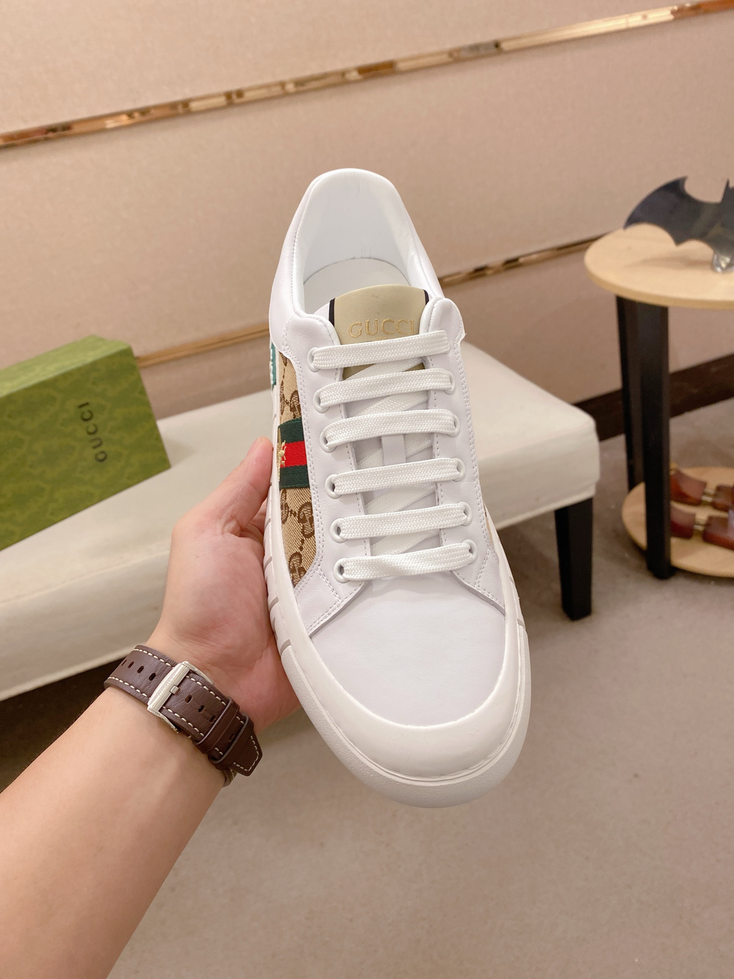 Gucci GG Canvas Bee Low-Top Sneakers White