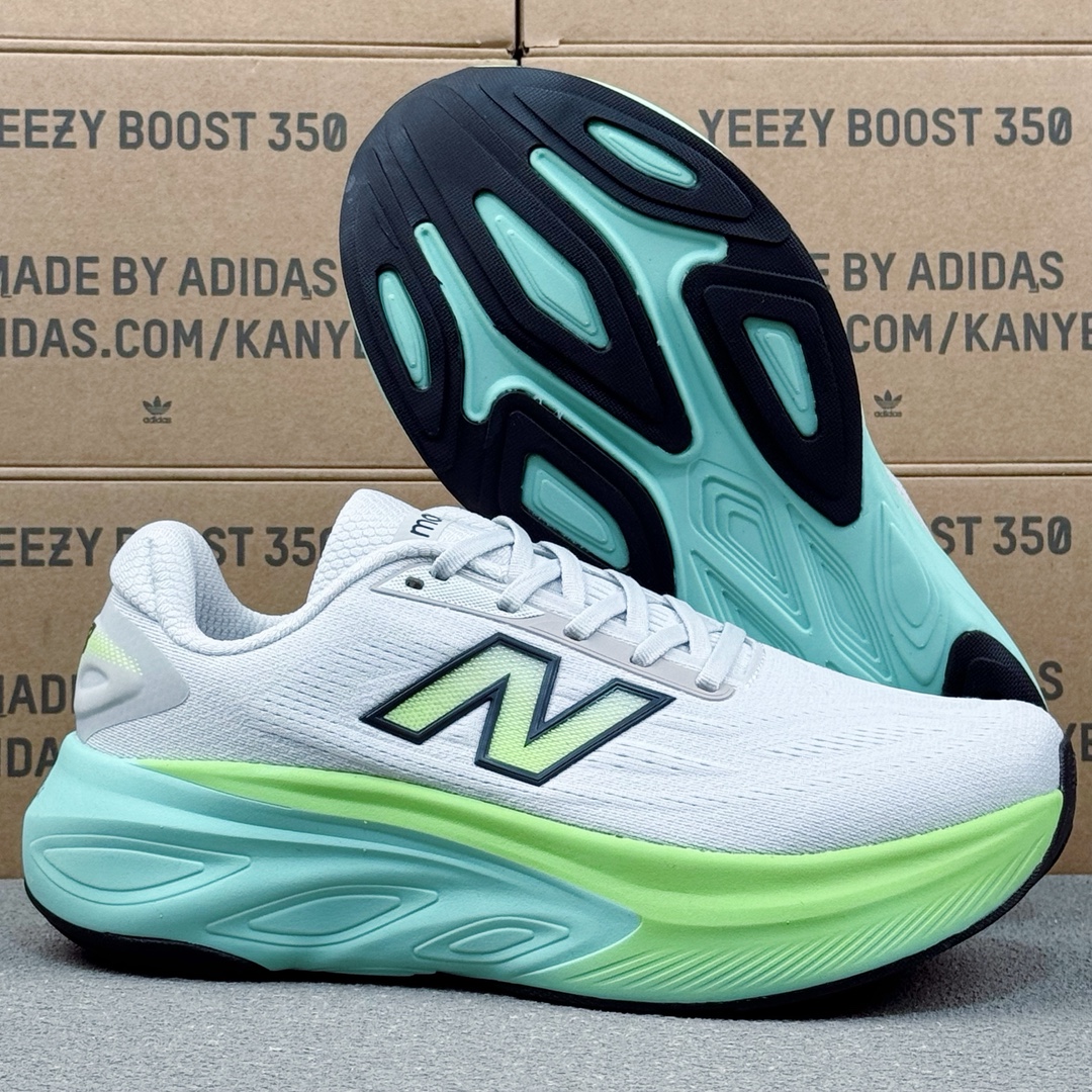 New Balance Fresh Foam Runner Shoes White/Green