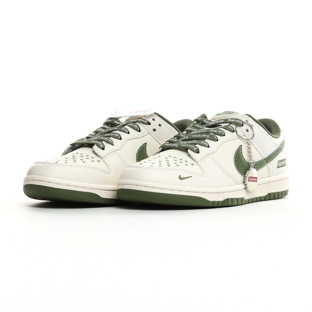 Nike SB Dunk Low Supreme Olive