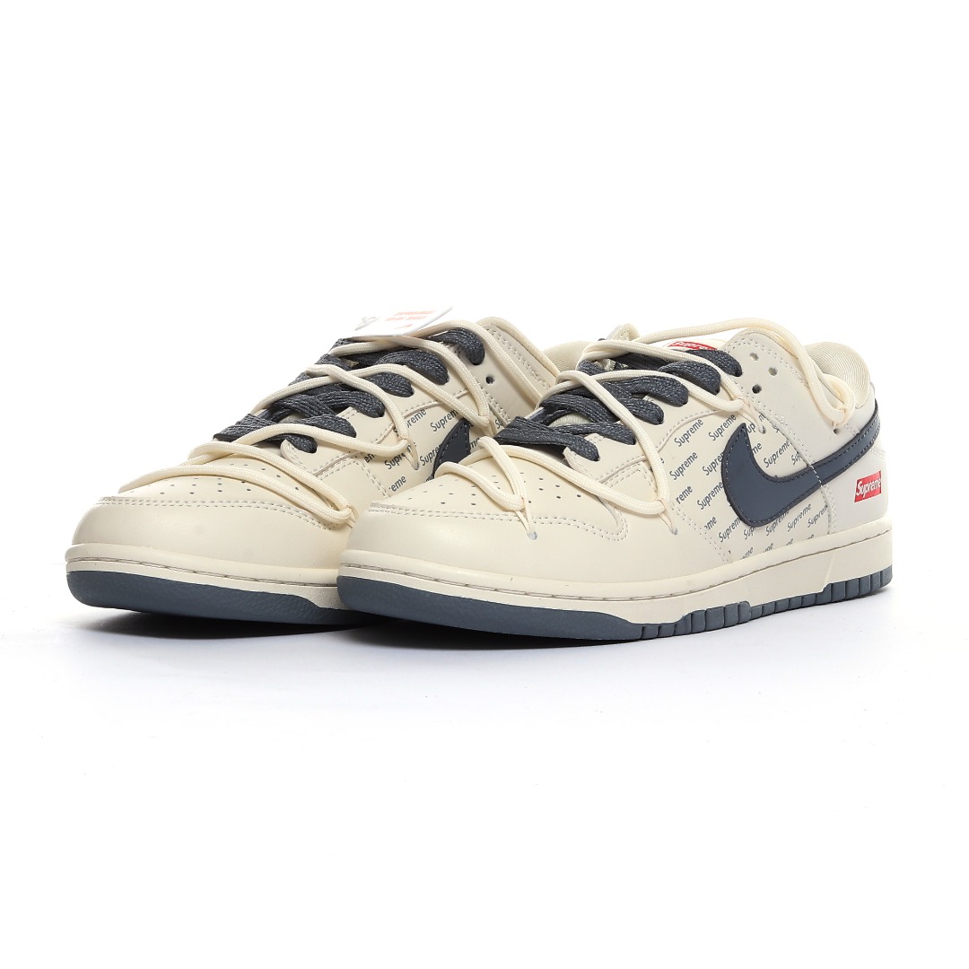 Nike SB Dunk Low x Supreme Low-Top Sneakers Cream/Blue