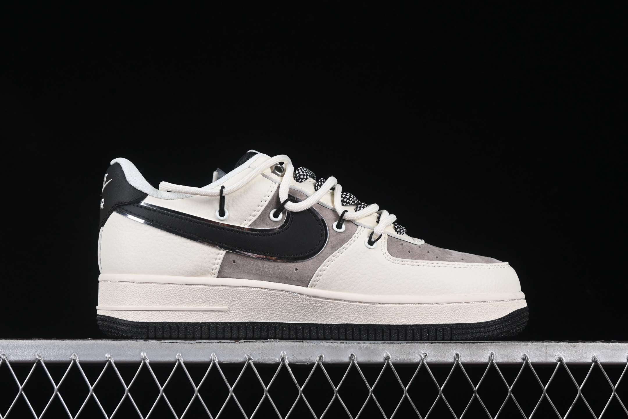 Nike Air Force 1 Low x Stussy Sneakers Beige/Black/Gray
