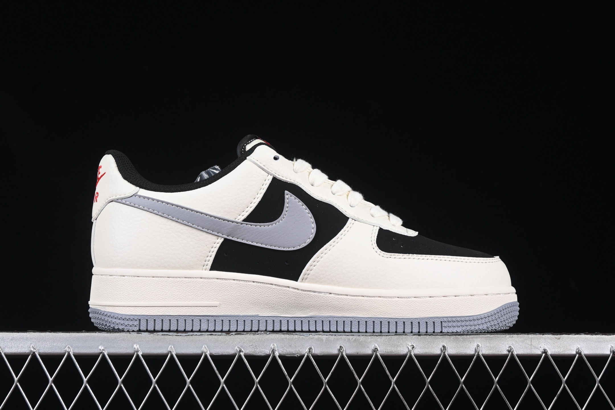 Nike Air Force 1 '07 LV8 Low Stussy Collab Sneakers Black White Grey