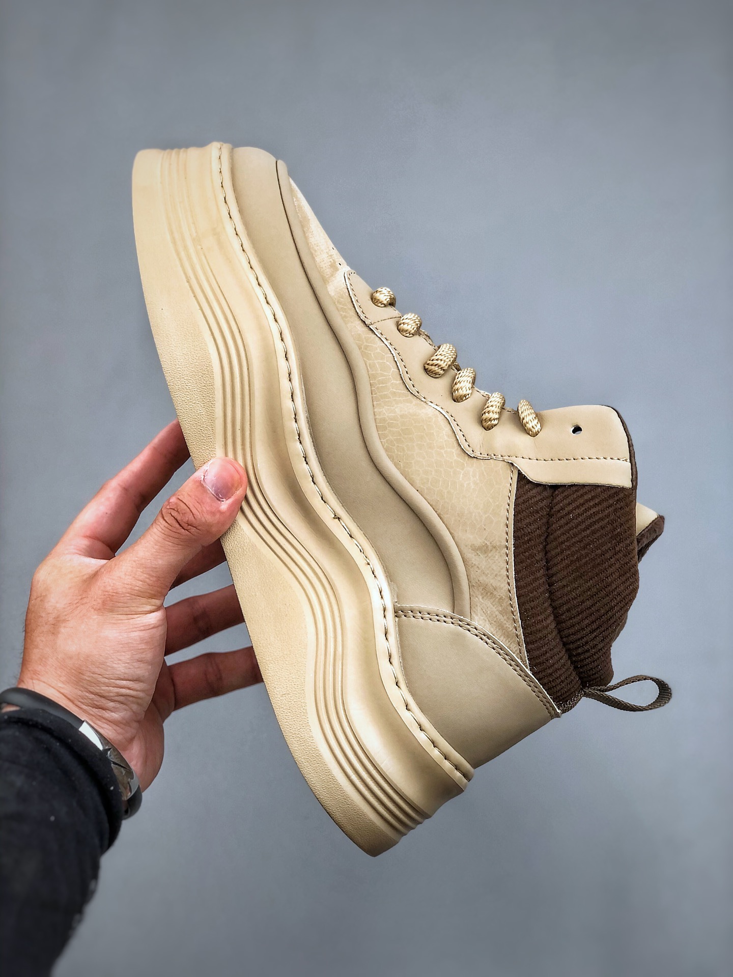 Timberland x Undefeated Fleece-Lined Boots Khaki
