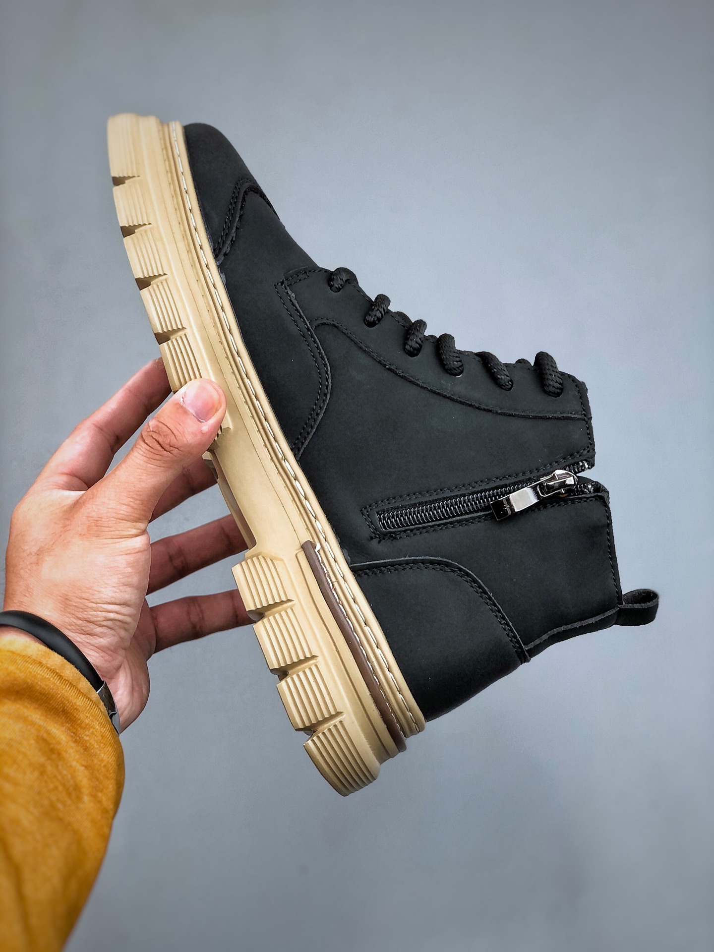 Timberland Lug Sole Zipper Ankle Boots Black