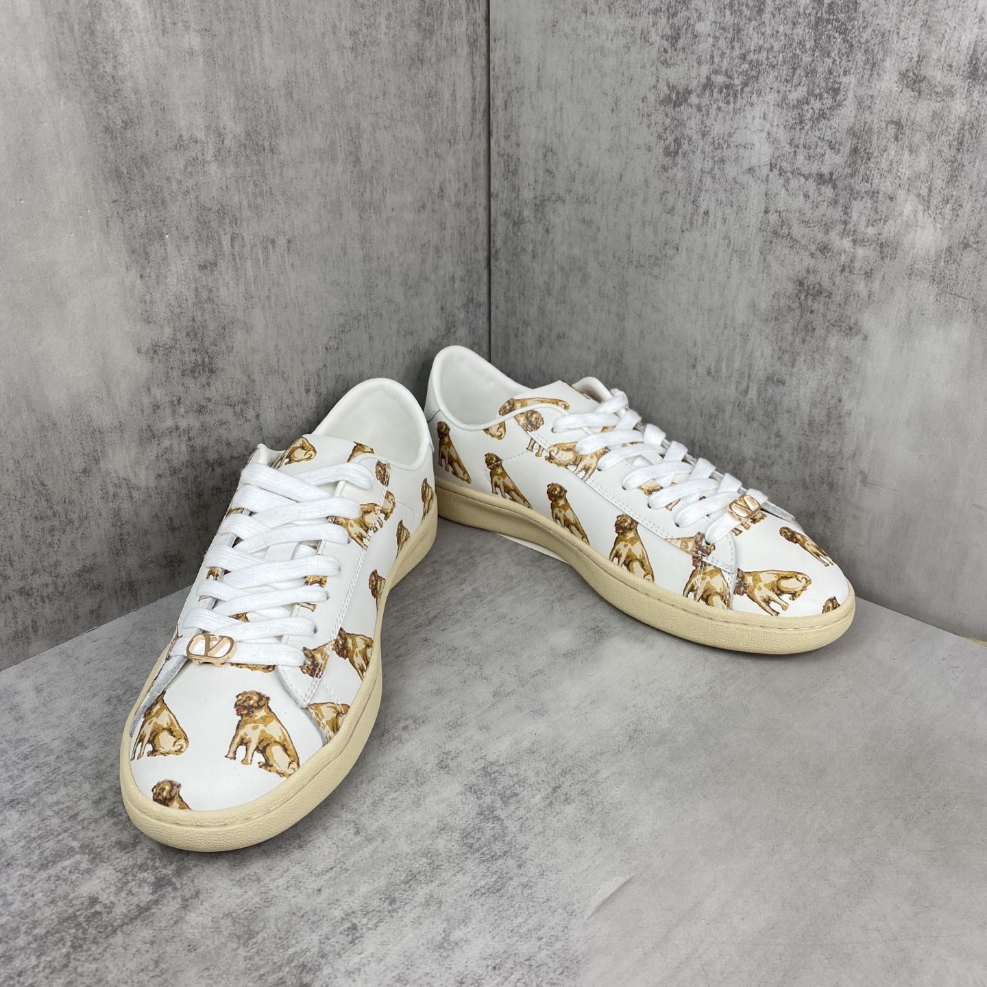 Valentino Dog Print Low-Top Sneakers White