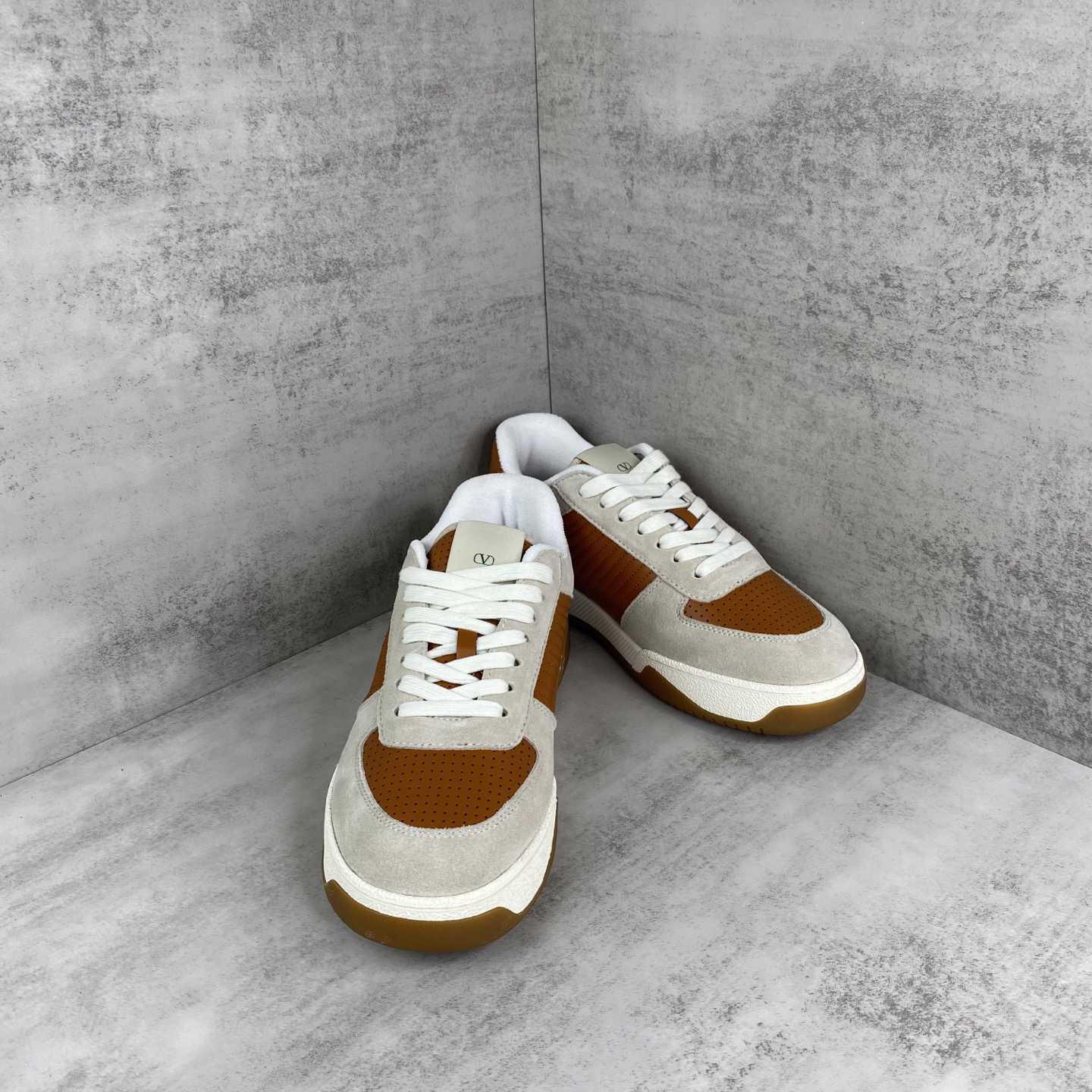 Valentino Joie de Jouer Platform Sneakers Brown
