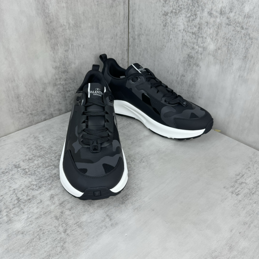 Valentino True Act Mesh Sneakers Black/White