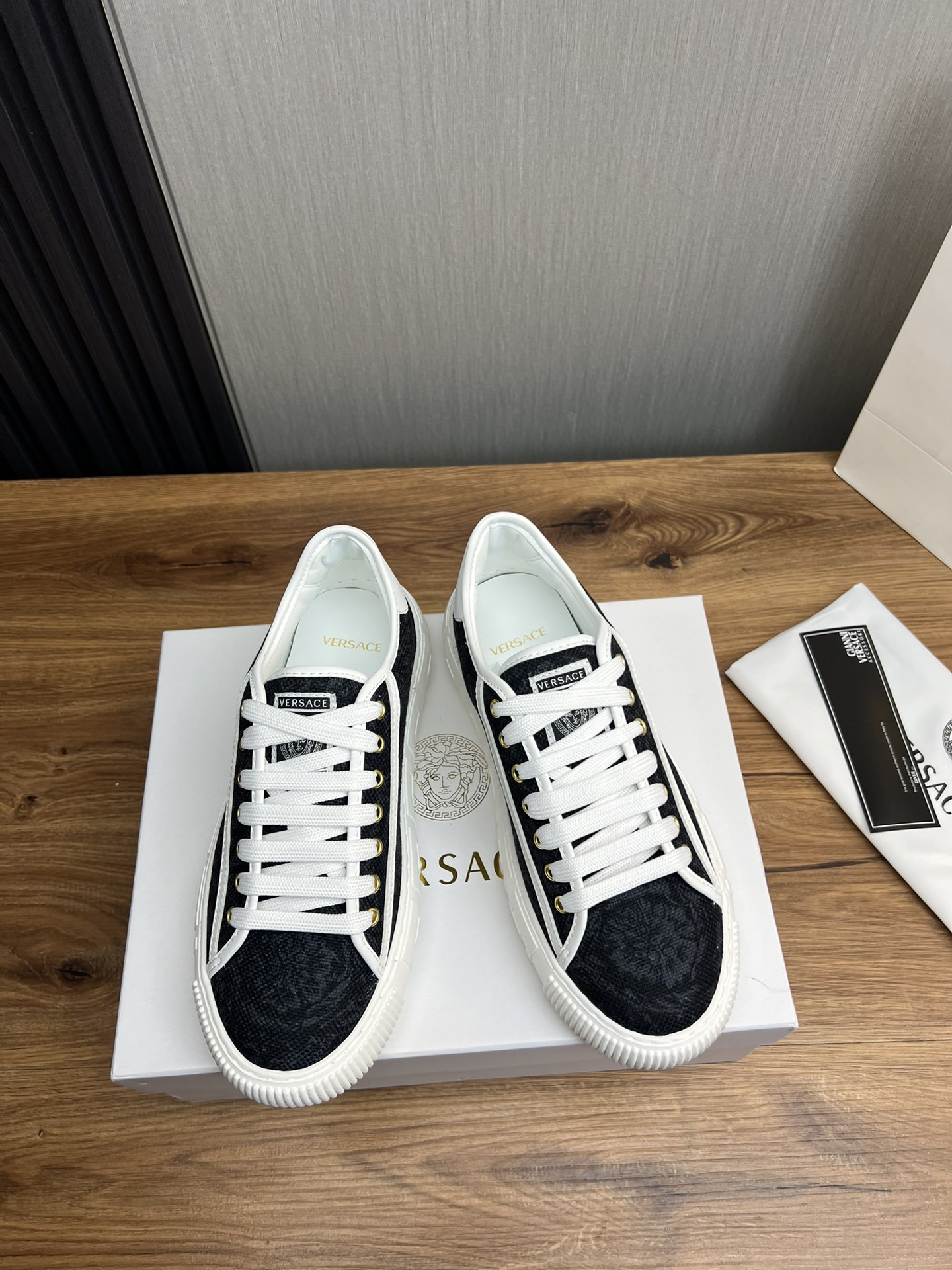 Versace Leather Low-Top Sneakers Black/White