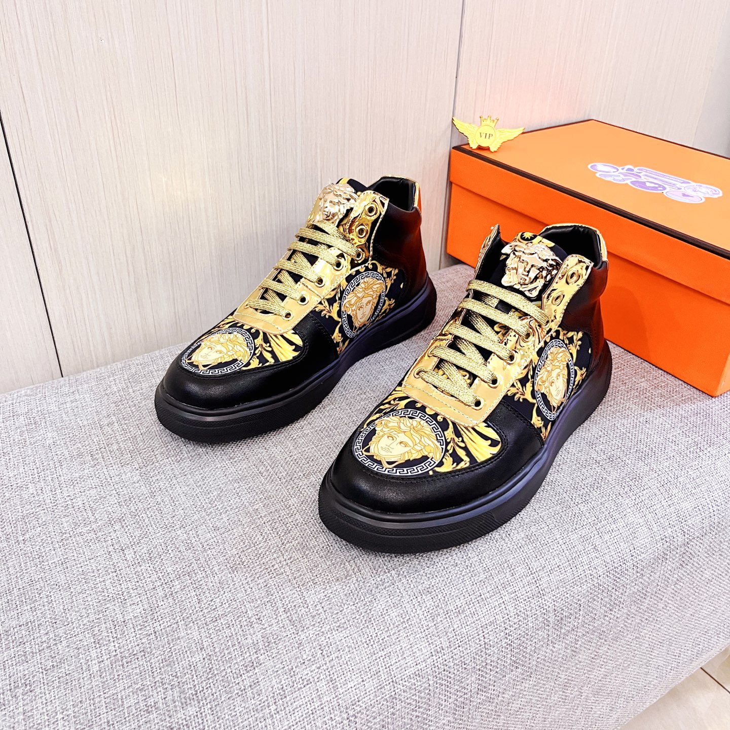 Versace Medusa High-Top Sneakers Black/Gold