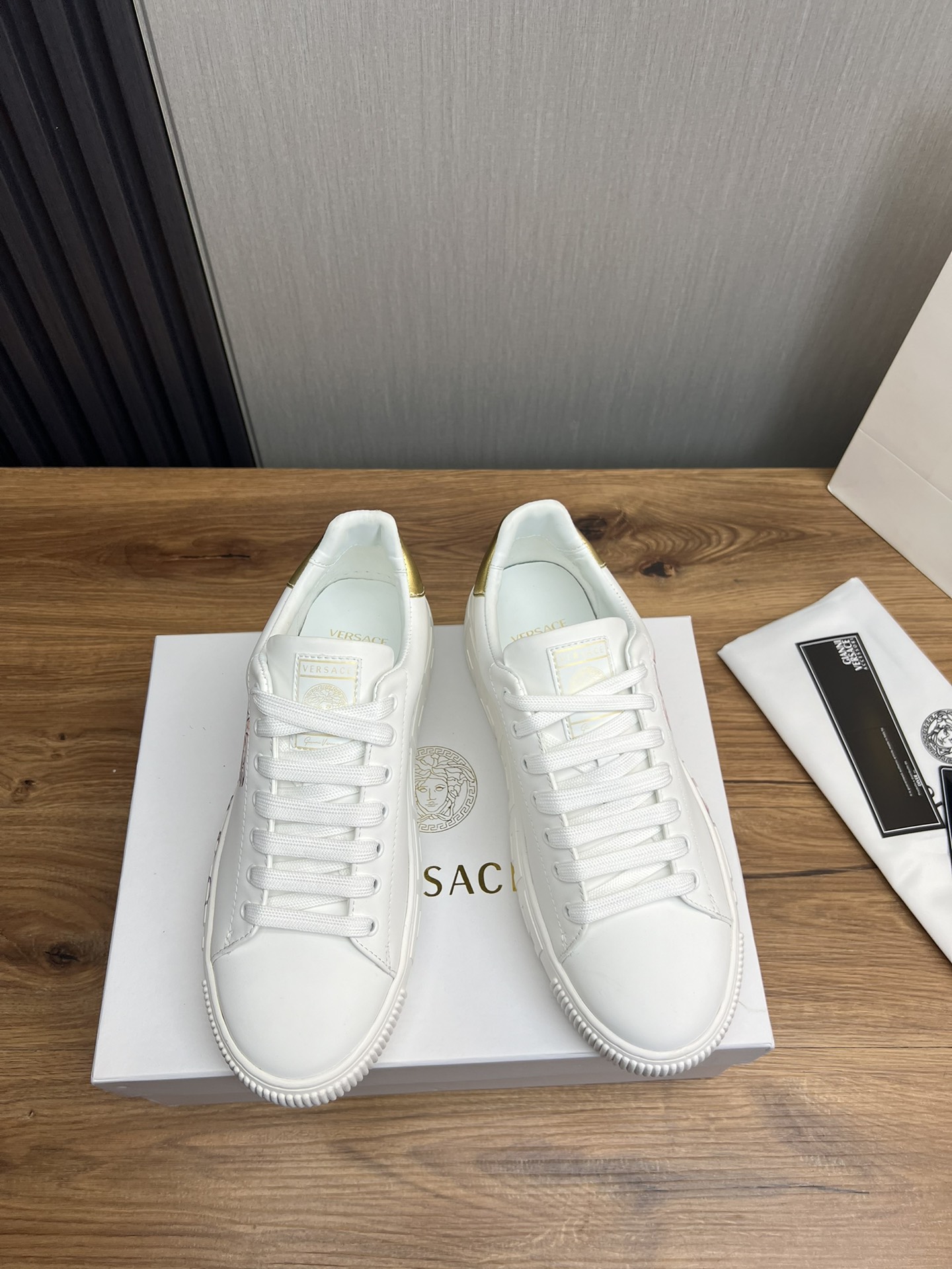 Versace Medusa Leather Sneakers White/Gold