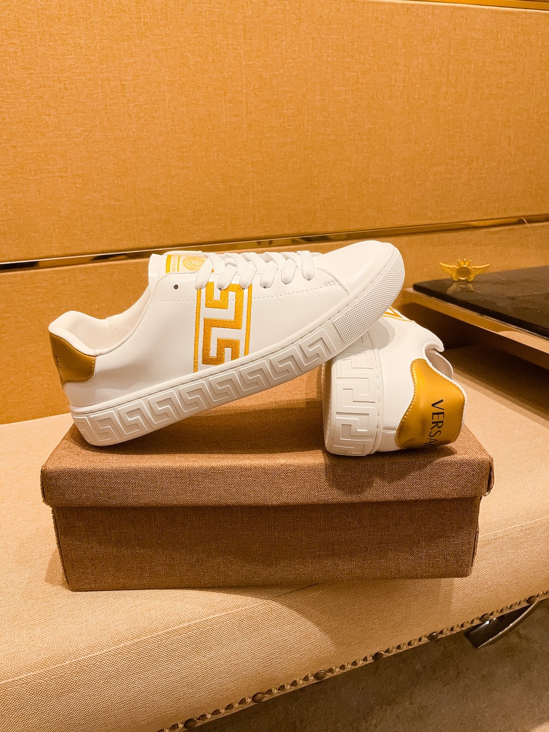 Versace Leather Low-Top Sneakers White/Gold
