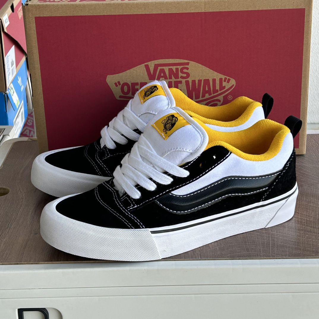 Vans Knu Skool Low-Top Skate Sneakers Black/White/Yellow