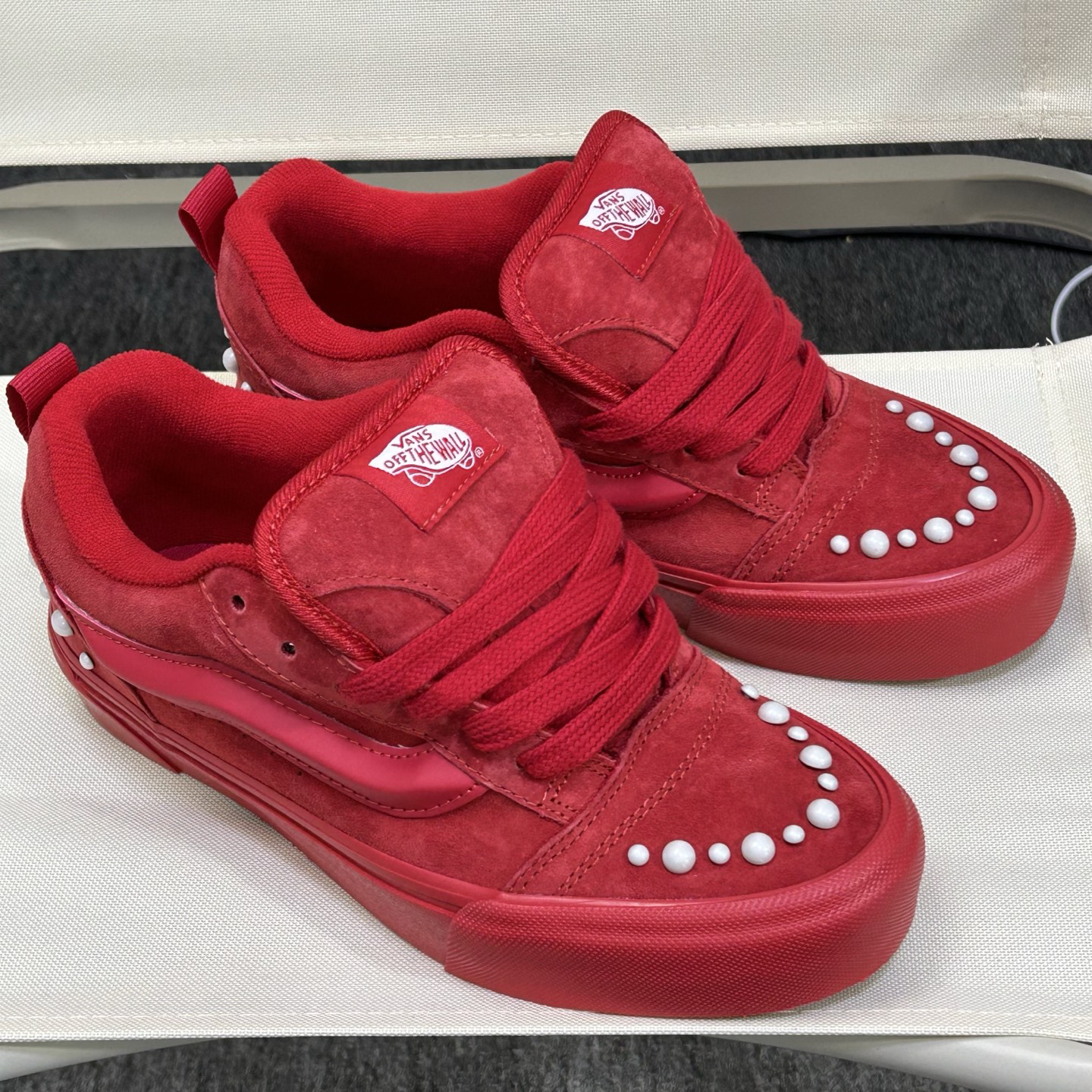 Vans Knu Skool Pearl Stud Low-Top Sneakers Red
