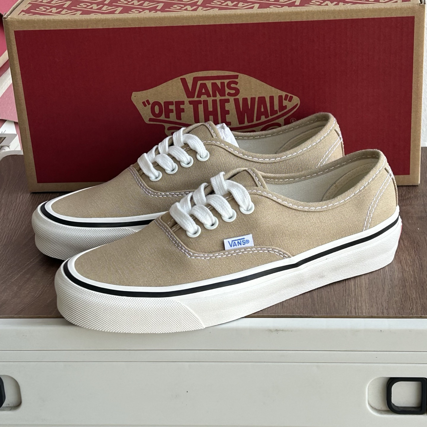 Vans Authentic 44 DX Low-Top Skate Shoes Beige