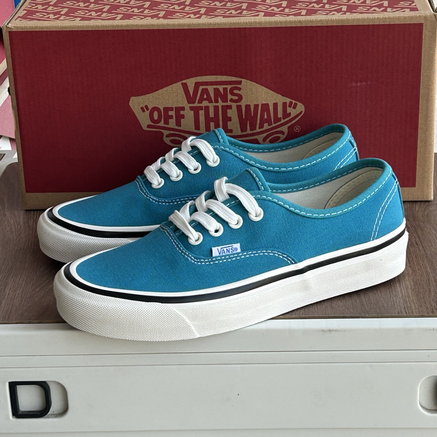 Vans Authentic 44 DX Low-Top Skate Shoes Teal Blue