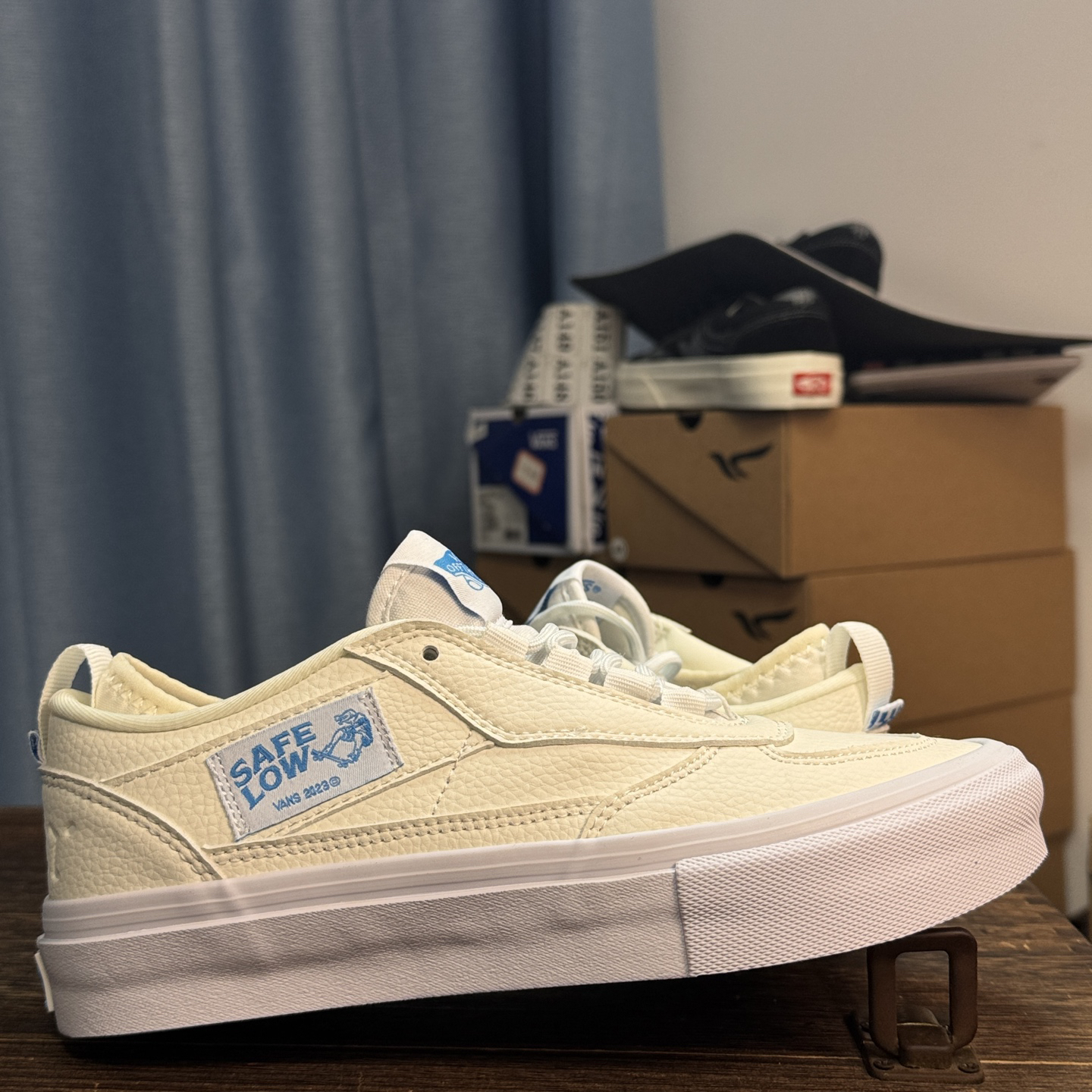 Vans Half Cab Low Skate Shoes White/Blue