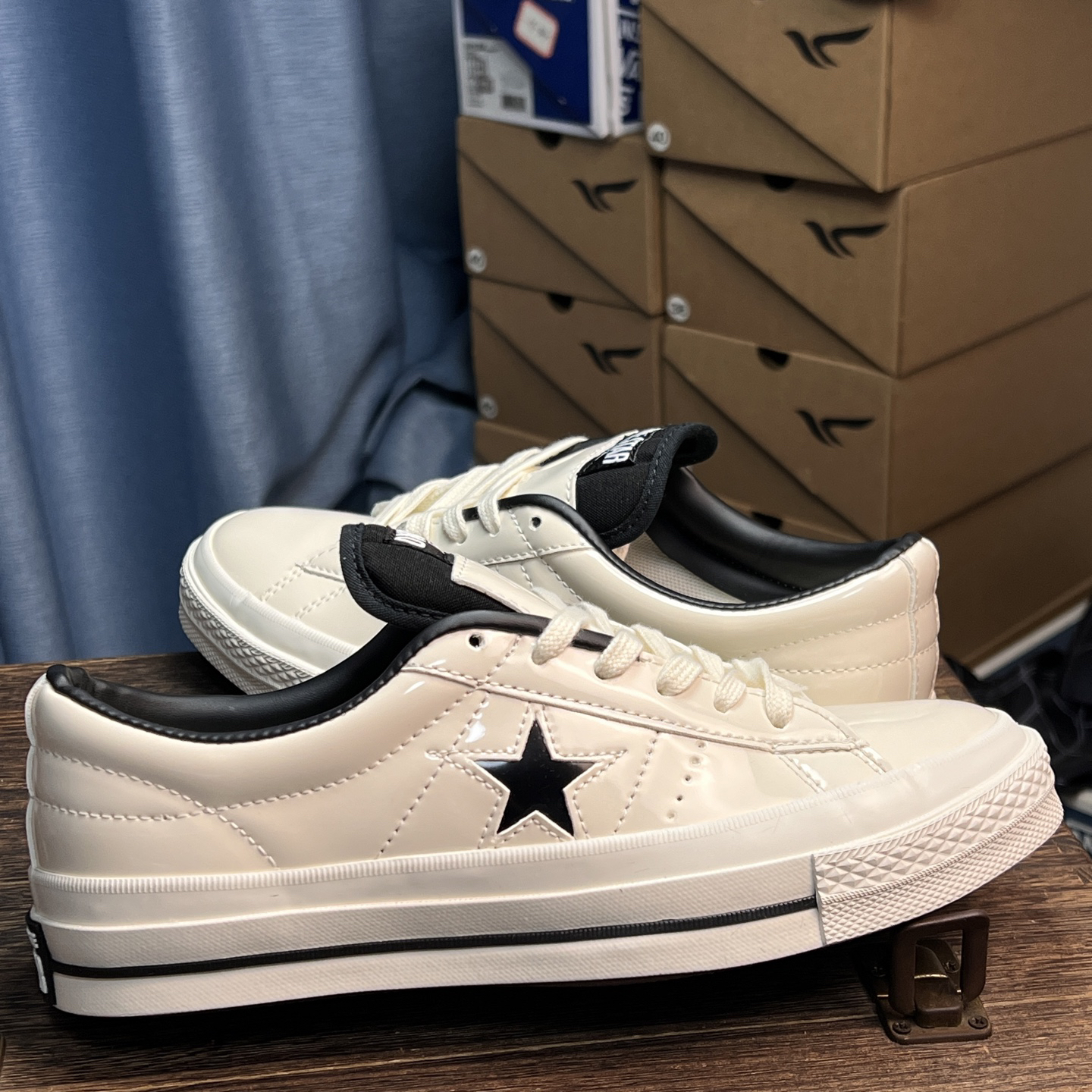 Converse One Star Patent Low-Top Sneakers Black/White