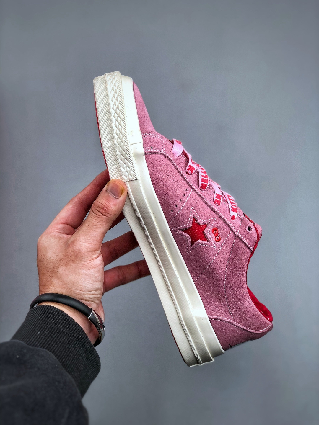 Converse x Hello Kitty One Star Suede Low Prism Pink