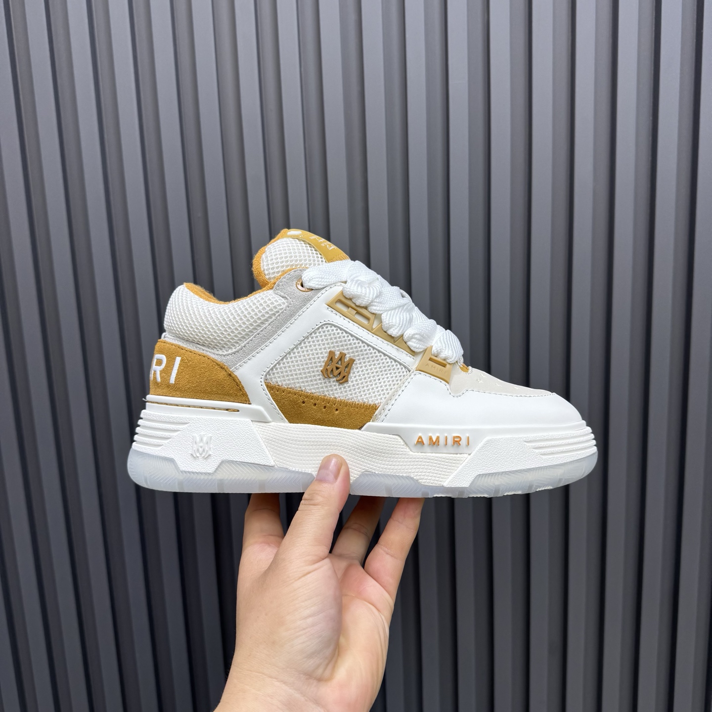 AMIRI Low-Top Sneakers White/Gold