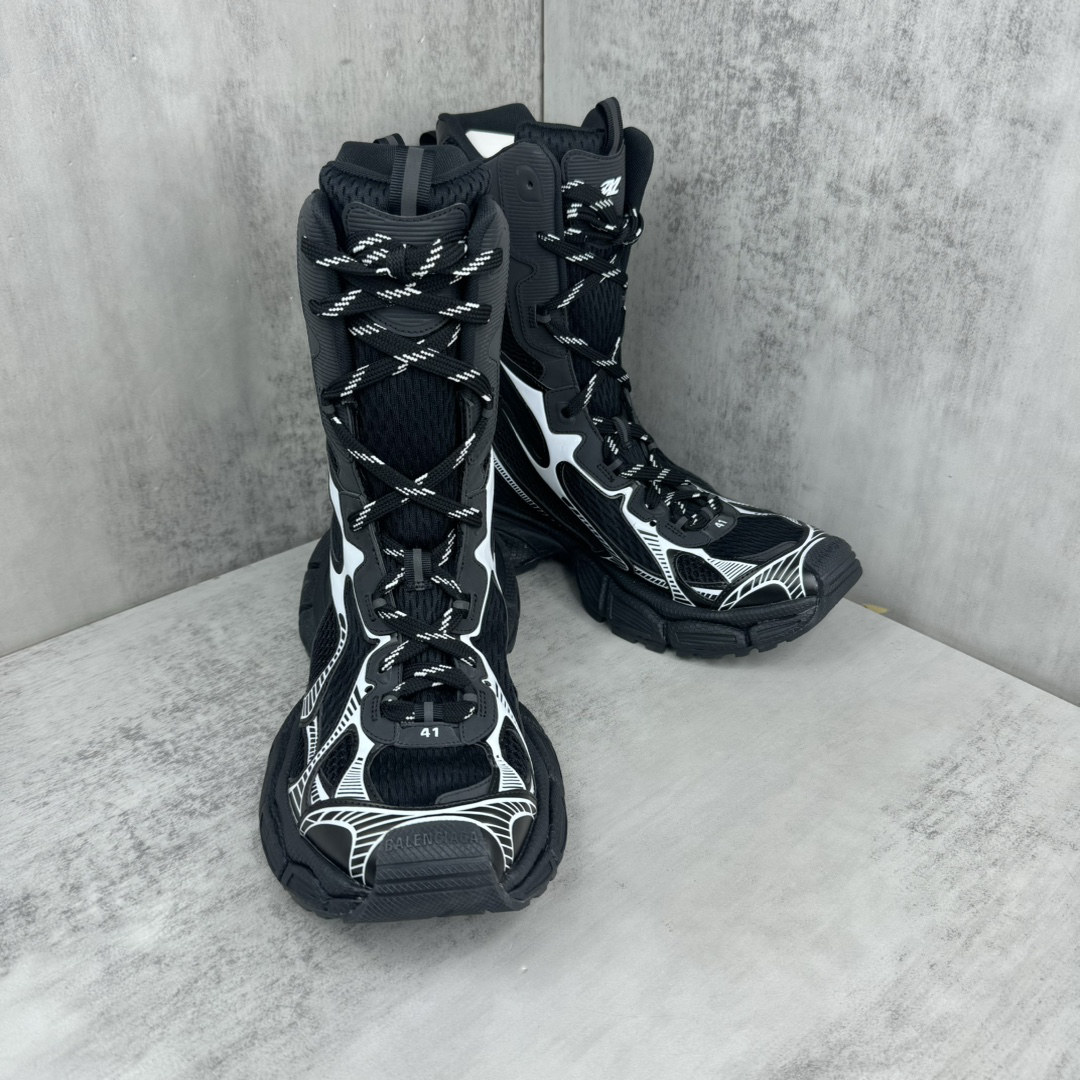 Balenciaga 5XL High-Top Sneakers Black/White