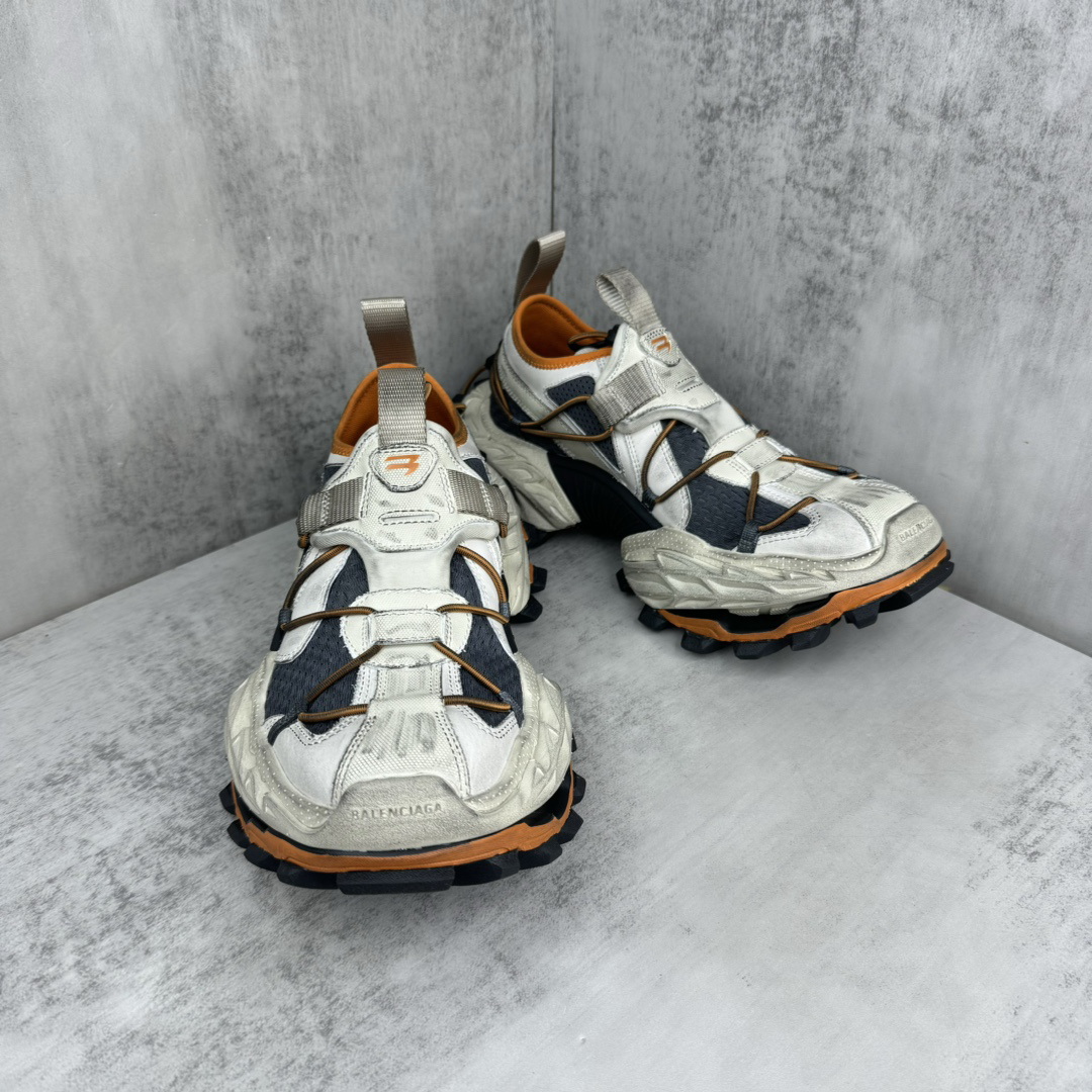 Balenciaga 15th Track Sneaker White/Orange
