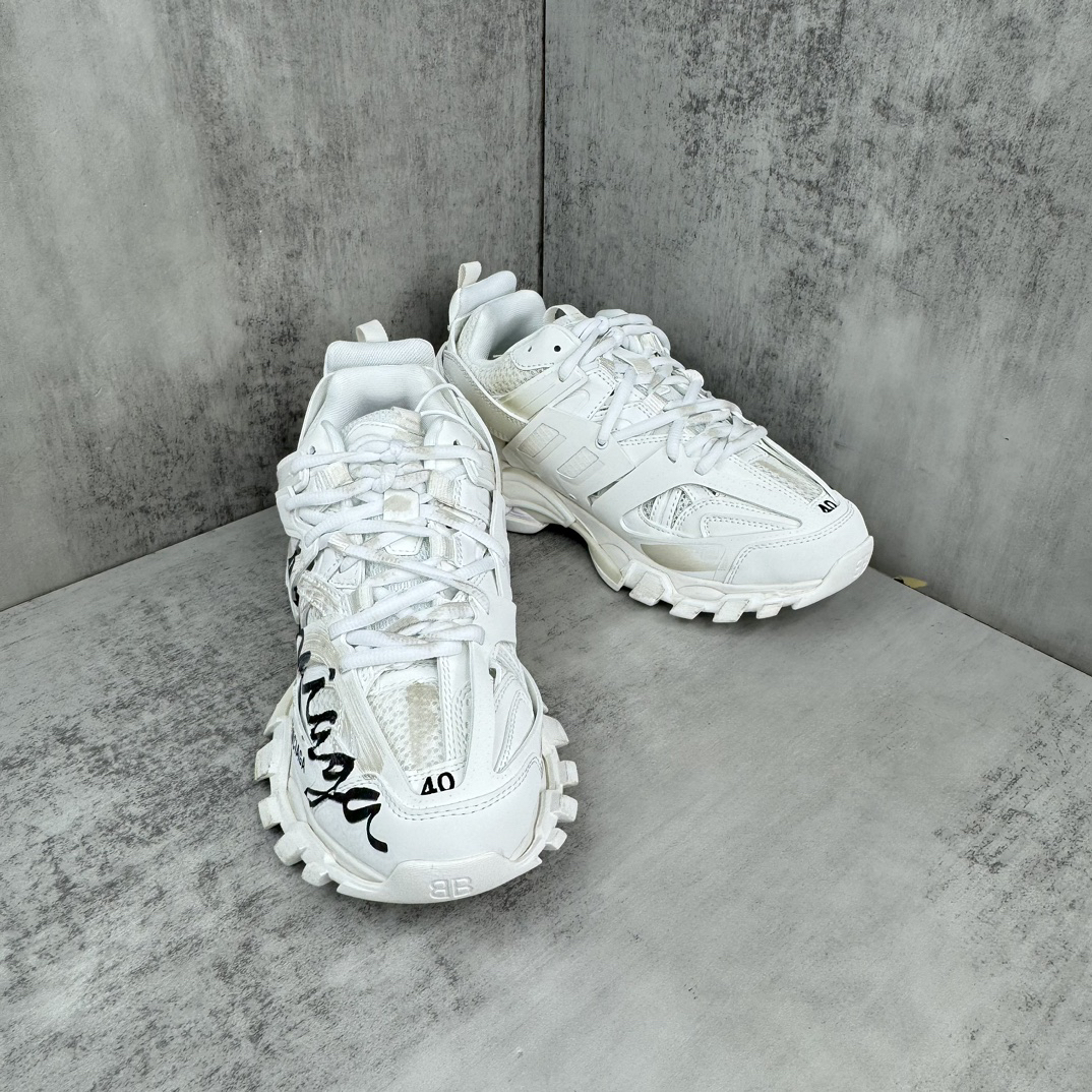 Balenciaga Runner Graffiti Sneakers White