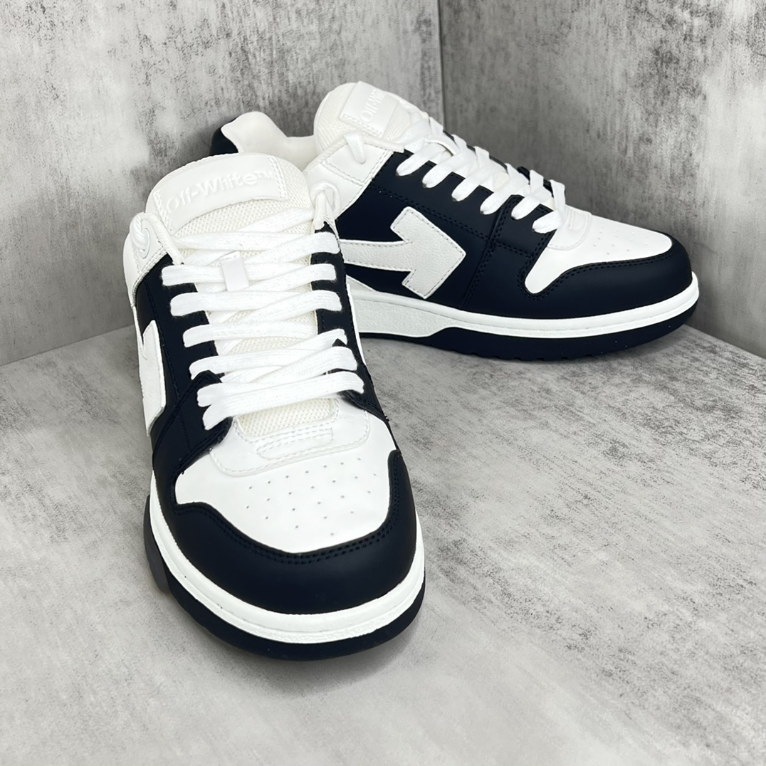 Off-White Low-Top Arrow Sneakers Black/White