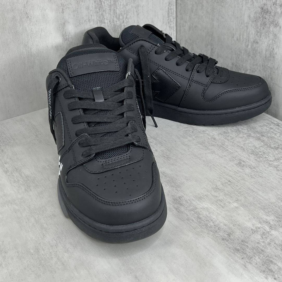 Off-White Low Top Sneakers Black