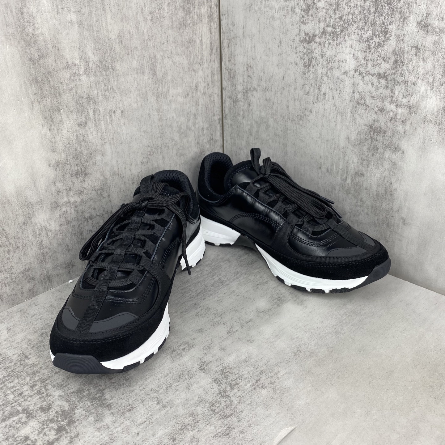 Chanel Leather Runner Sneakers Black/White