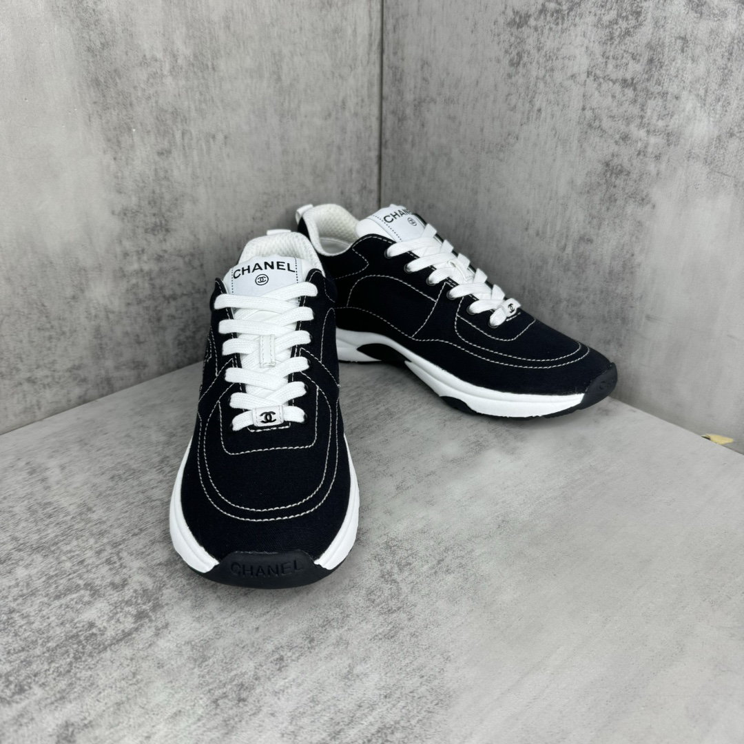 Chanel Panda Runner Sneakers Black/White