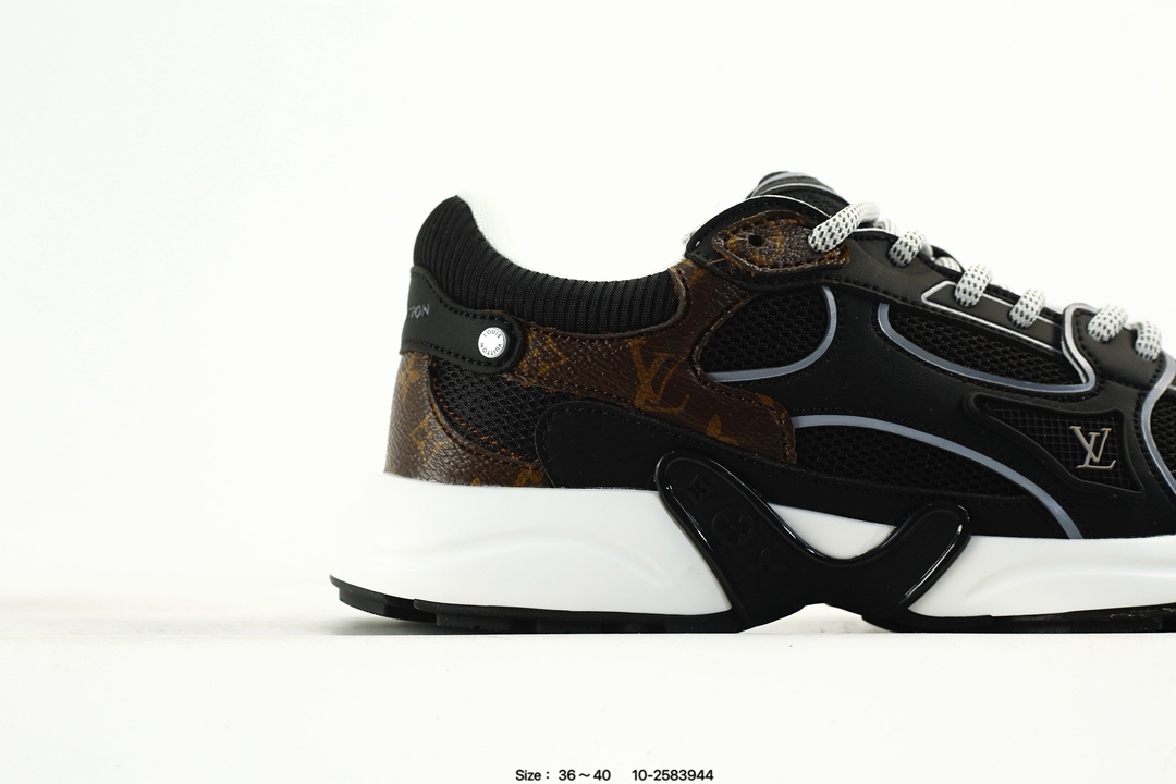 Louis Vuitton Trainer Low Sneakers Black/Brown