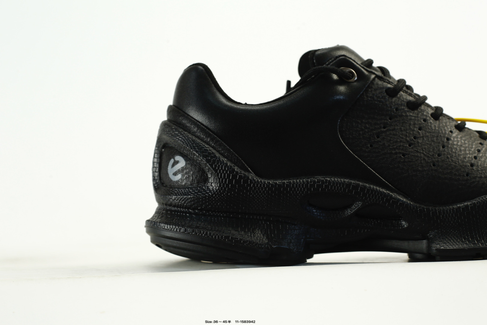 ECCO Breathable Leather Casual Shoes Black