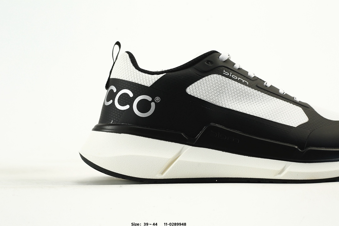 ECCO BIOM AEX Low Sneakers Black/White