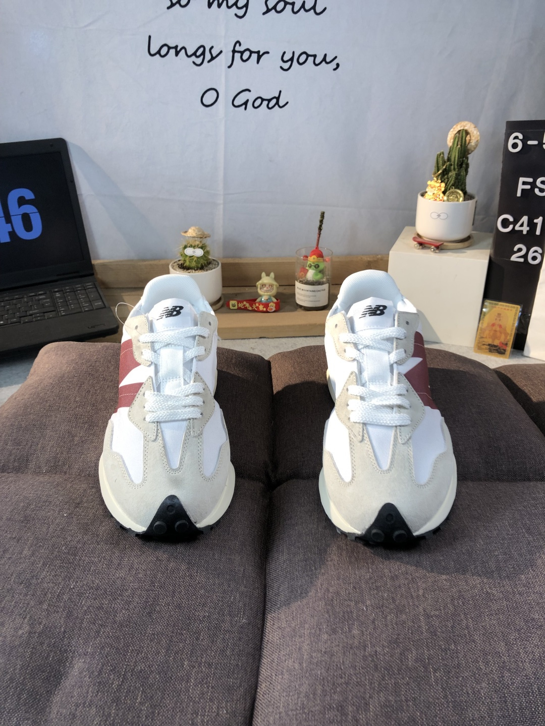 New Balance 327 Retro Runners White/Red