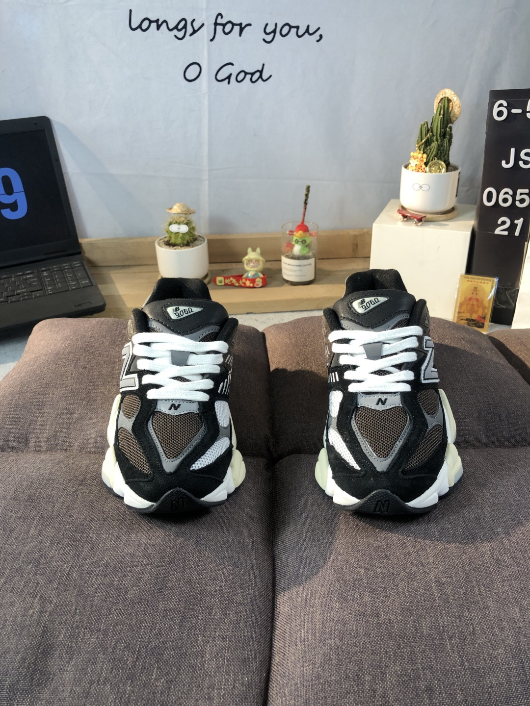New Balance 9060 Chunky Sneakers Black