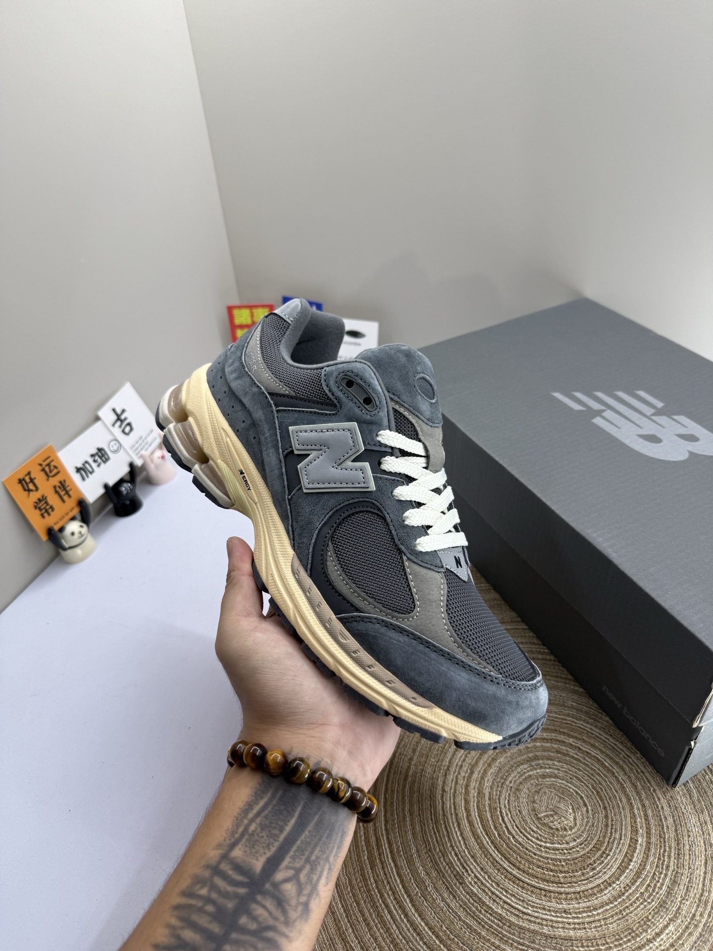 New Balance 2002R Suede Runner Grey