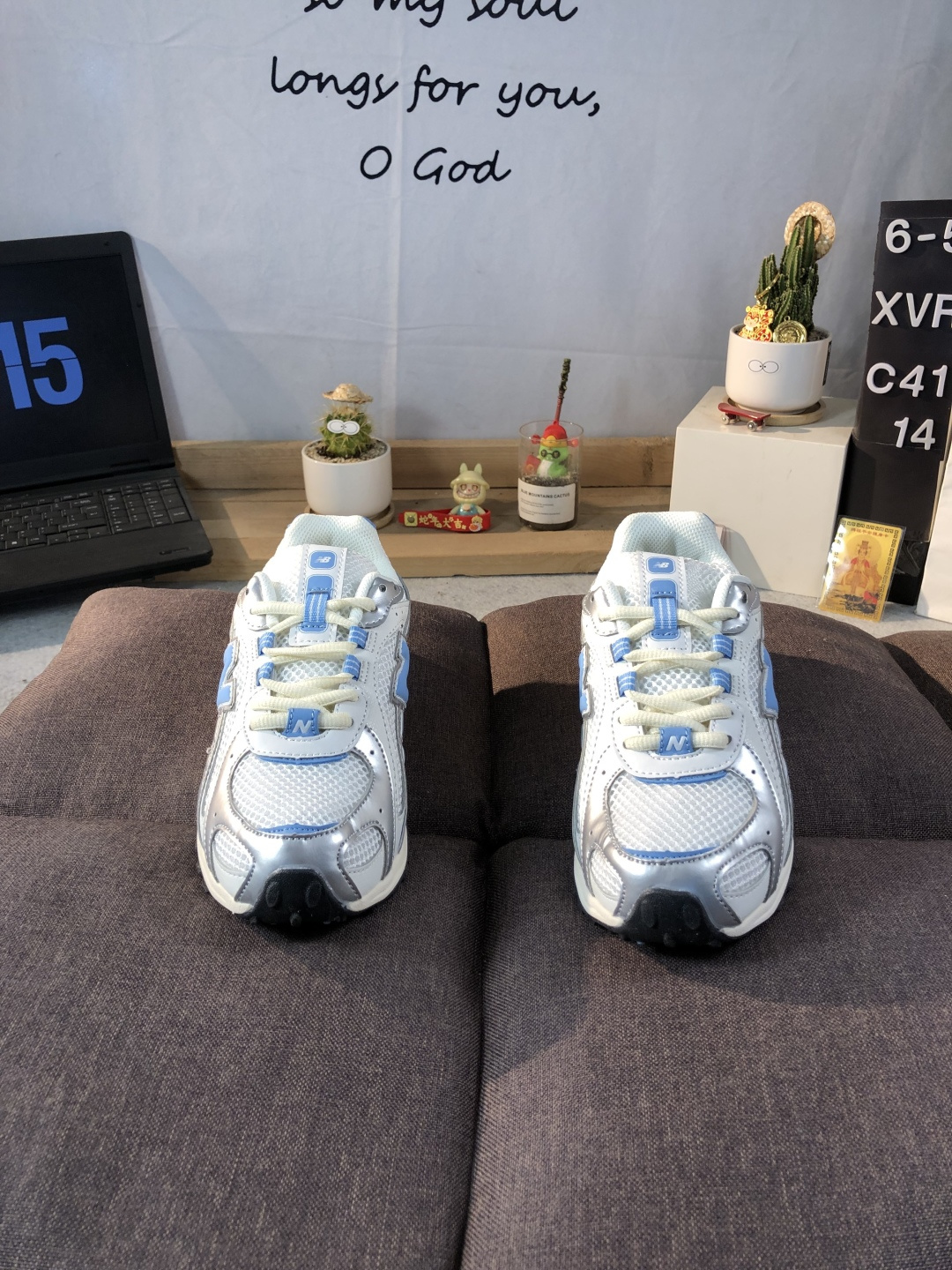 New Balance 204 Dad Runners Blue