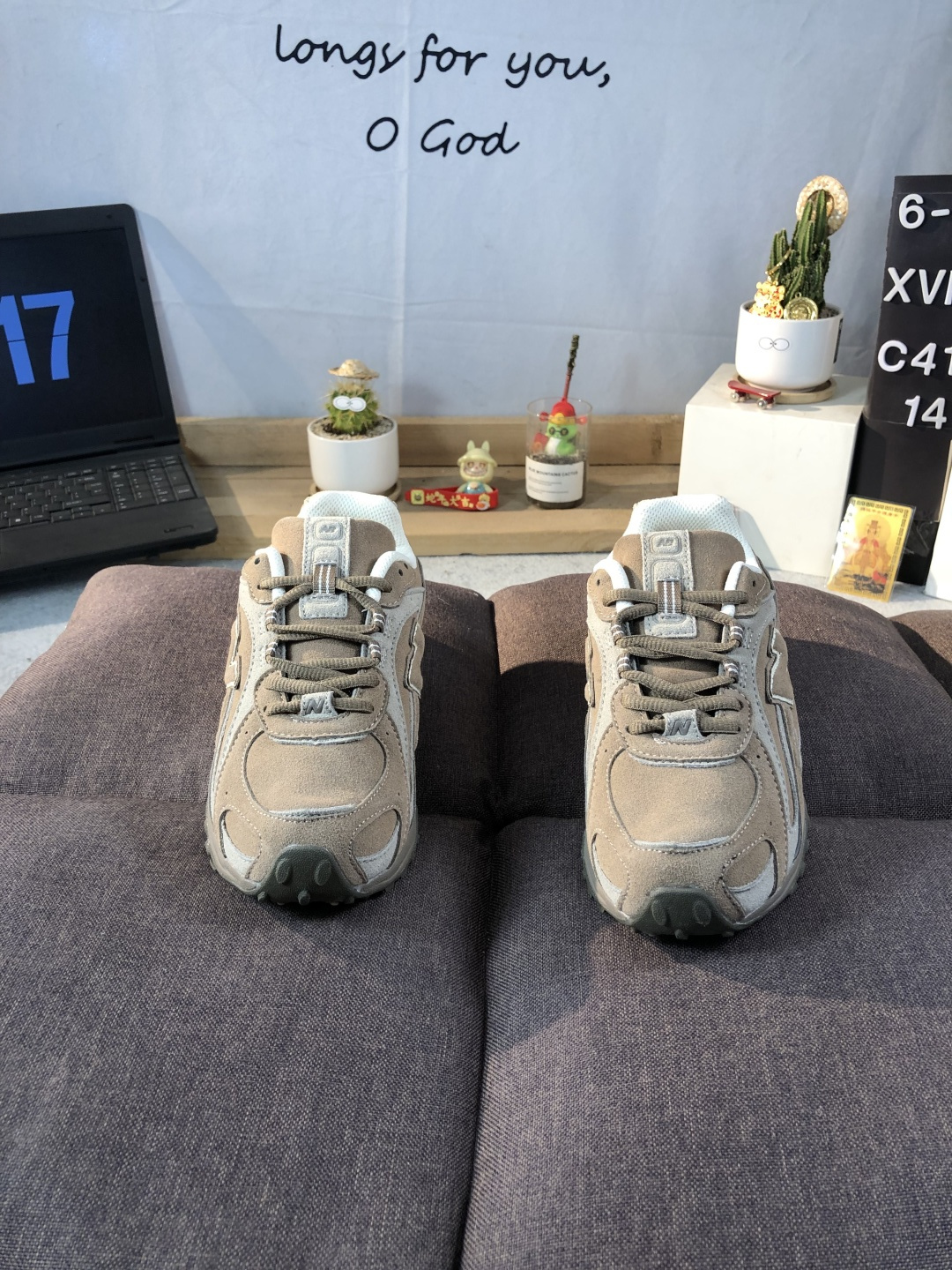 New Balance 204 Dad Sneakers Grey