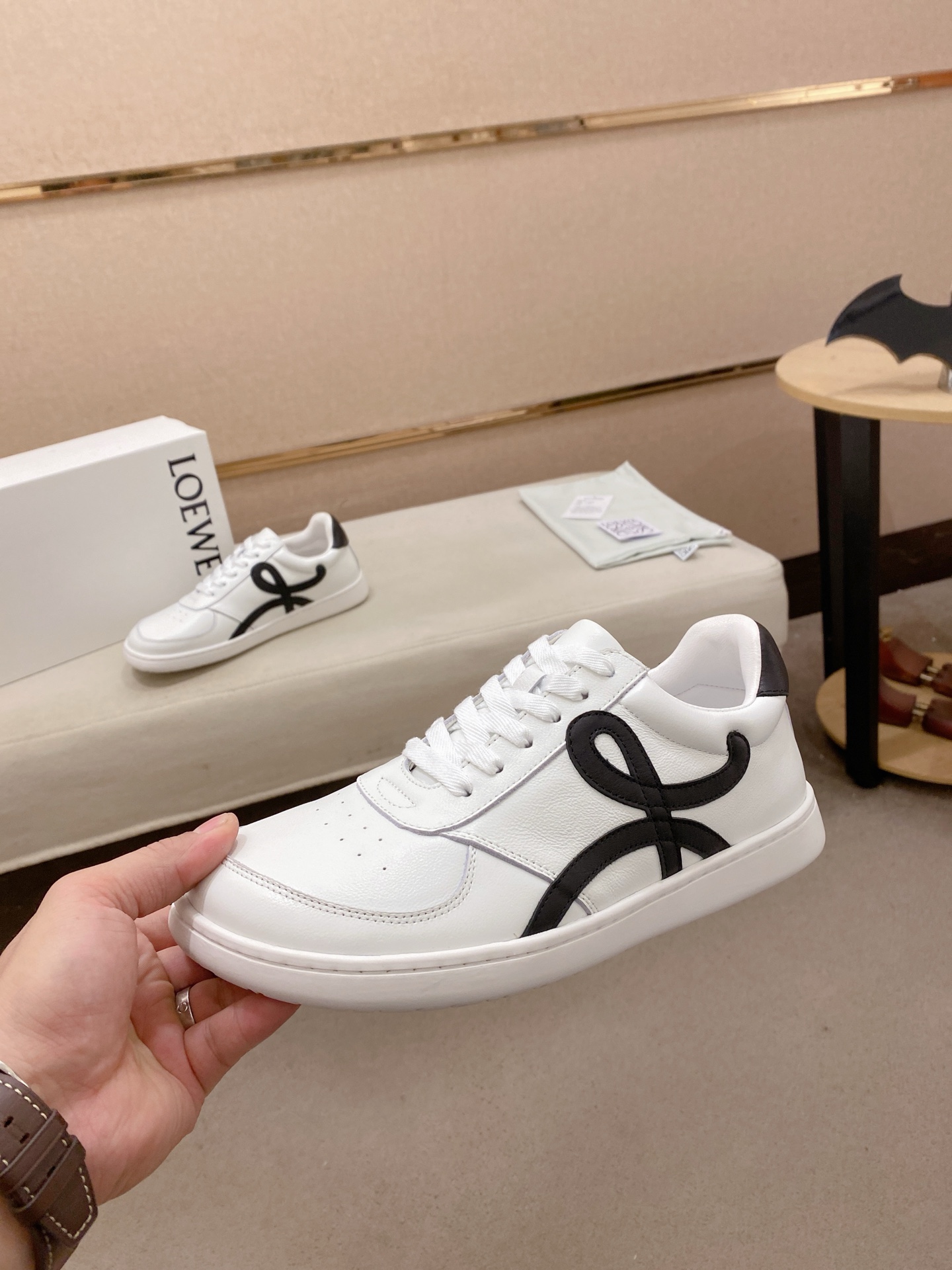Loewe Leather Trainer Sneaker White/Black