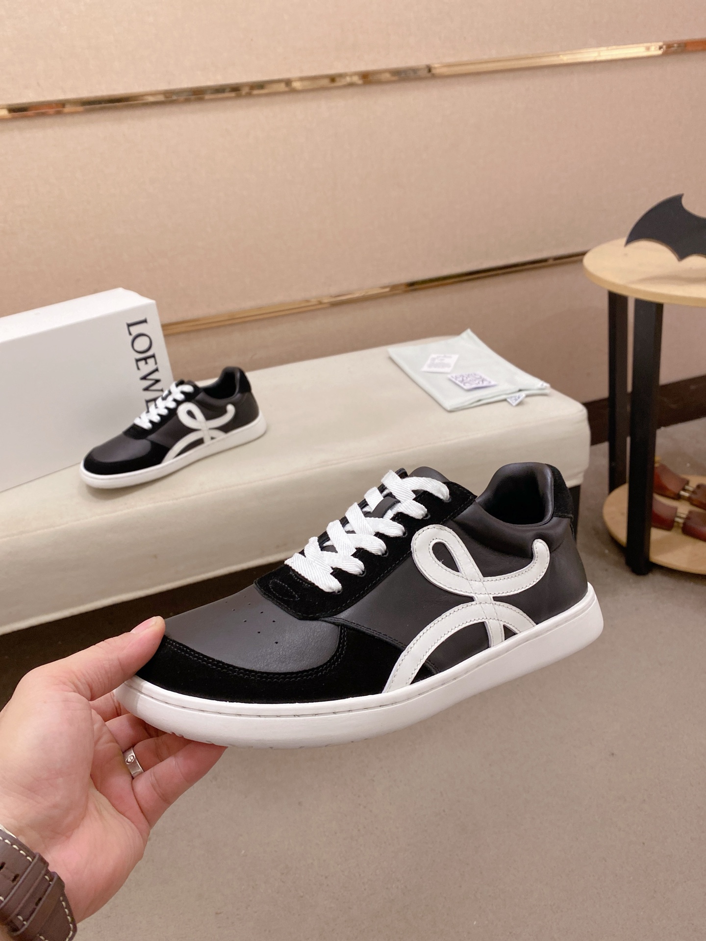Loewe Trainer Low Sneakers Black/White