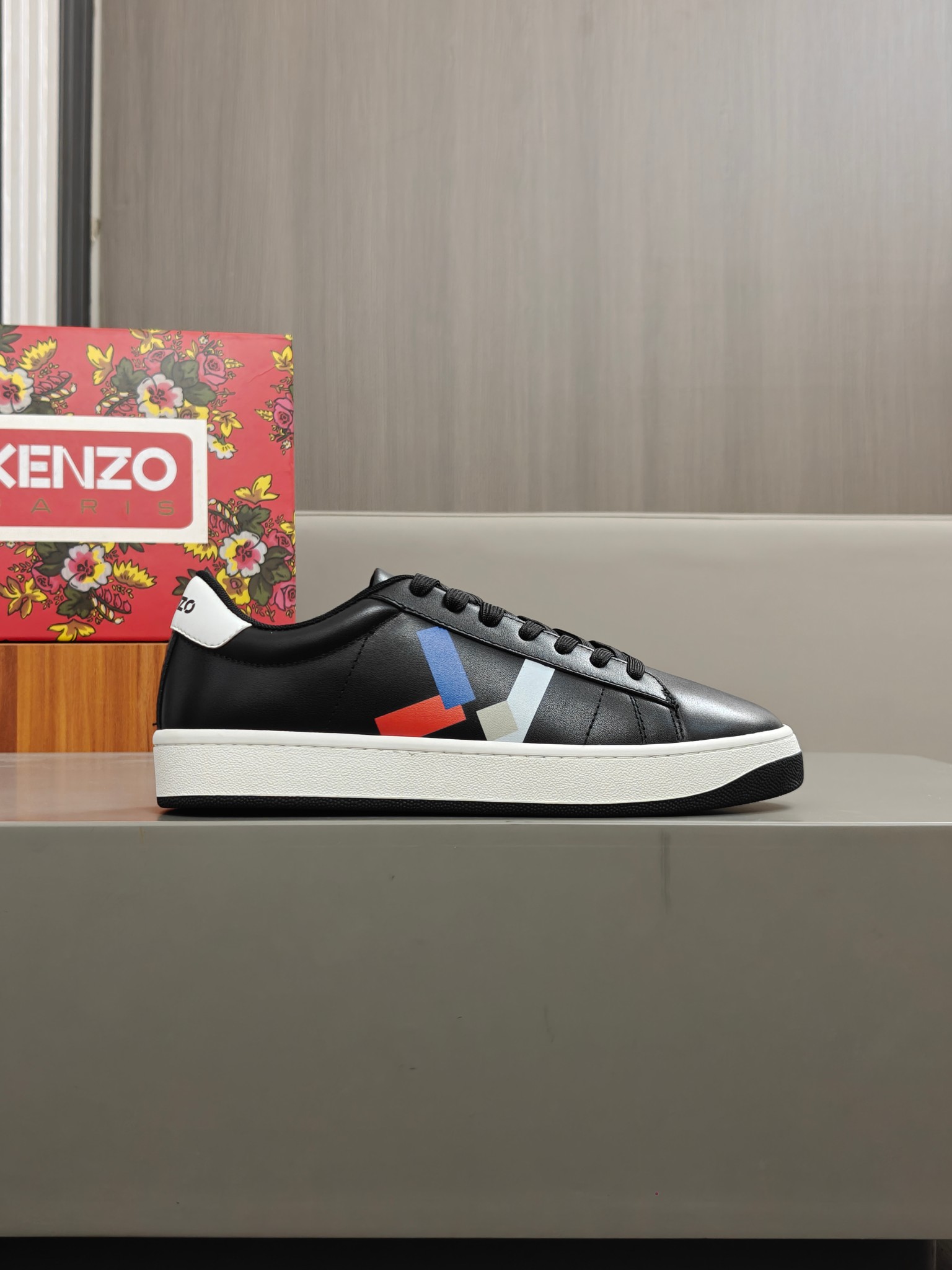 KENZO Leather Low-Top Sneakers Black