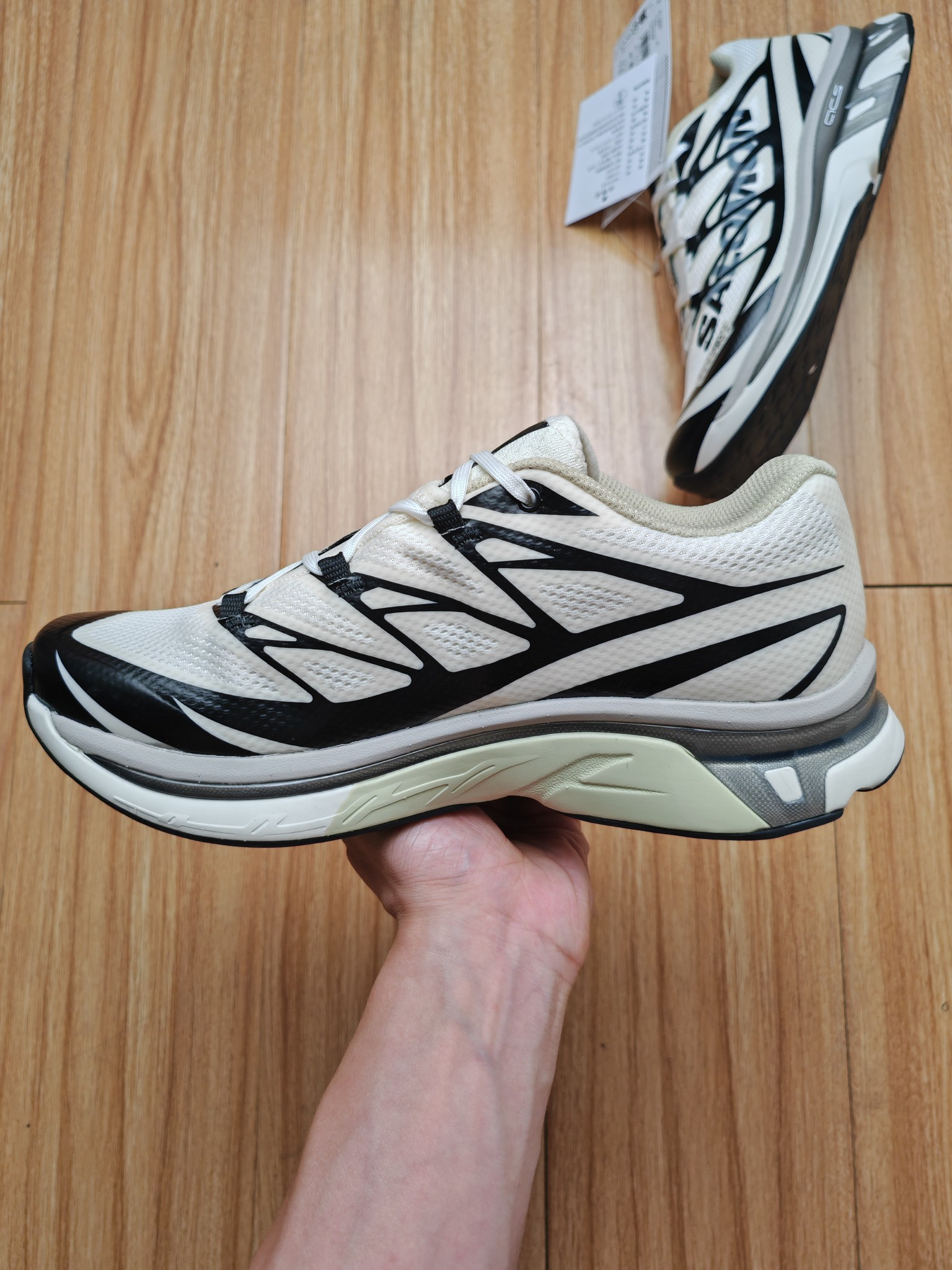 Maison Margiela MM6 x Salomon XT-6 Sneakers Off-White/Black